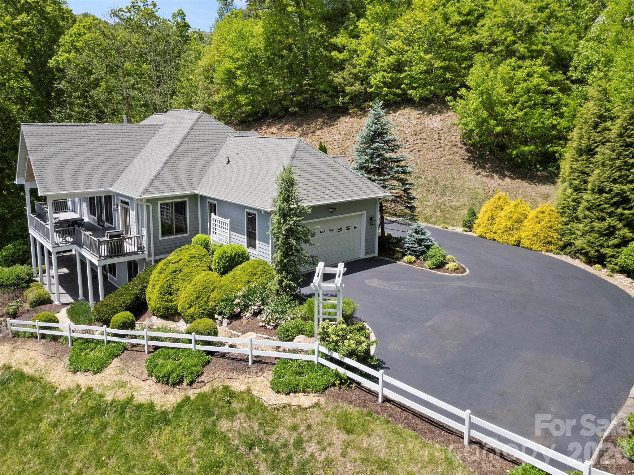 1278 Breckenridge Road — Waynesville