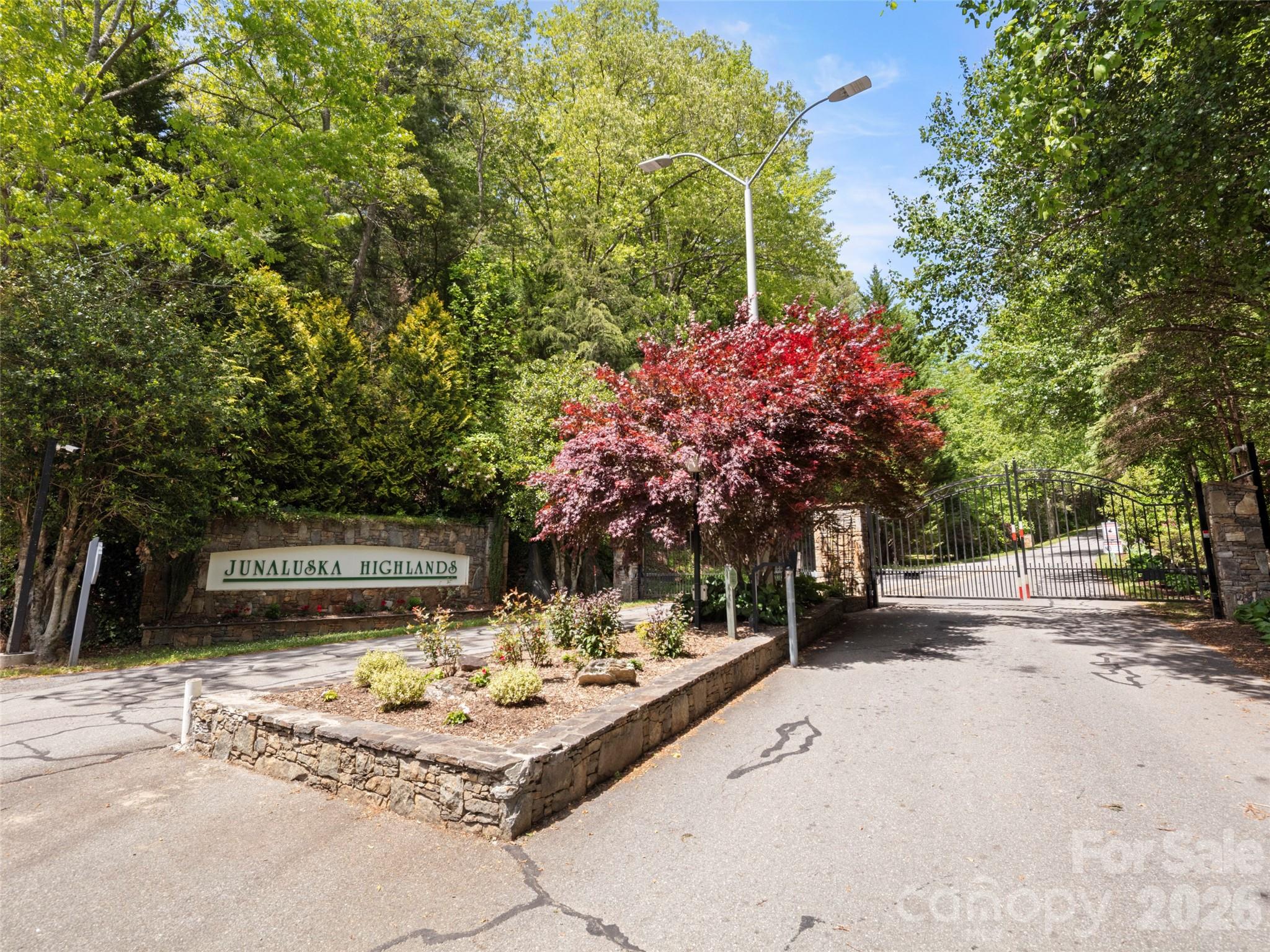 1278 Breckenridge Road — Waynesville