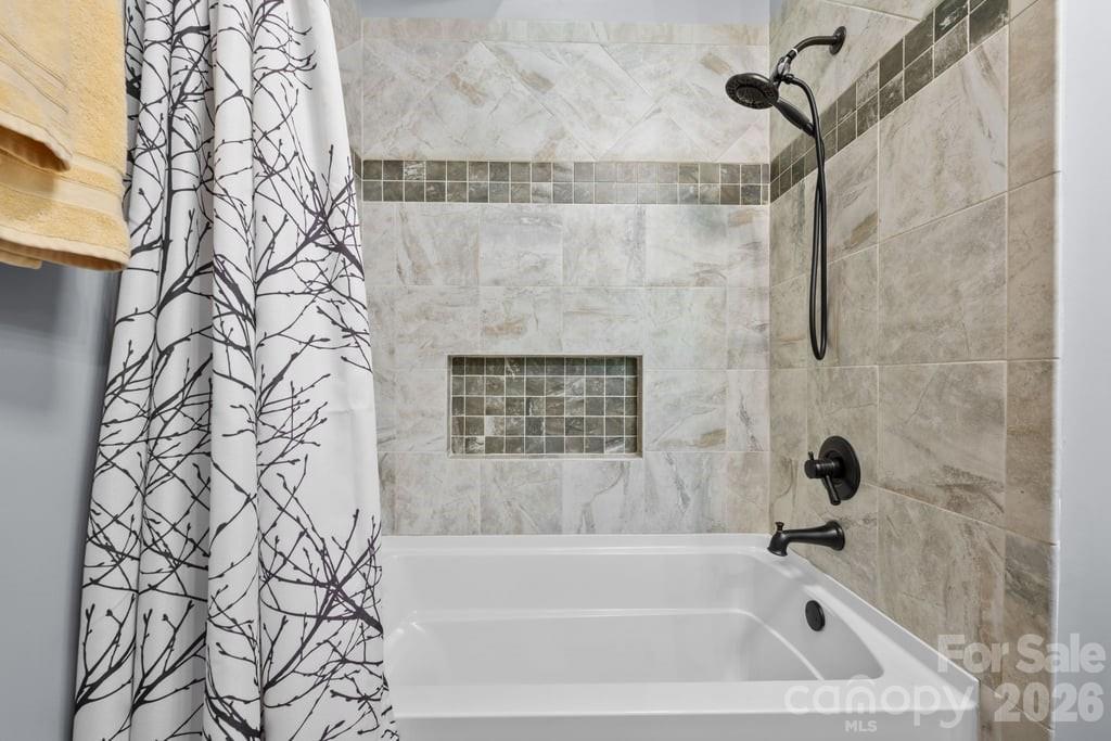 133 Brown Mountain Ridge Road — Blowing Rock