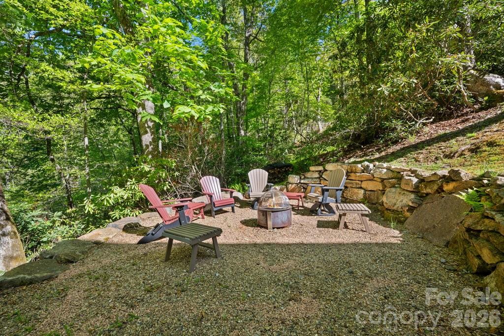 133 Brown Mountain Ridge Road — Blowing Rock
