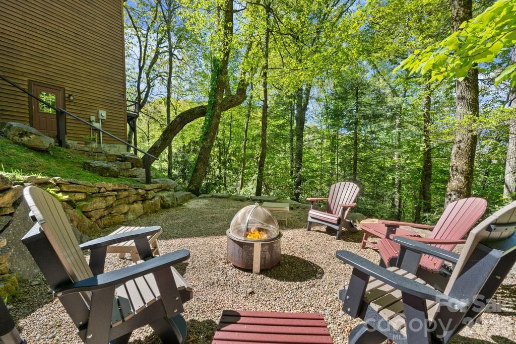 133 Brown Mountain Ridge Road — Blowing Rock