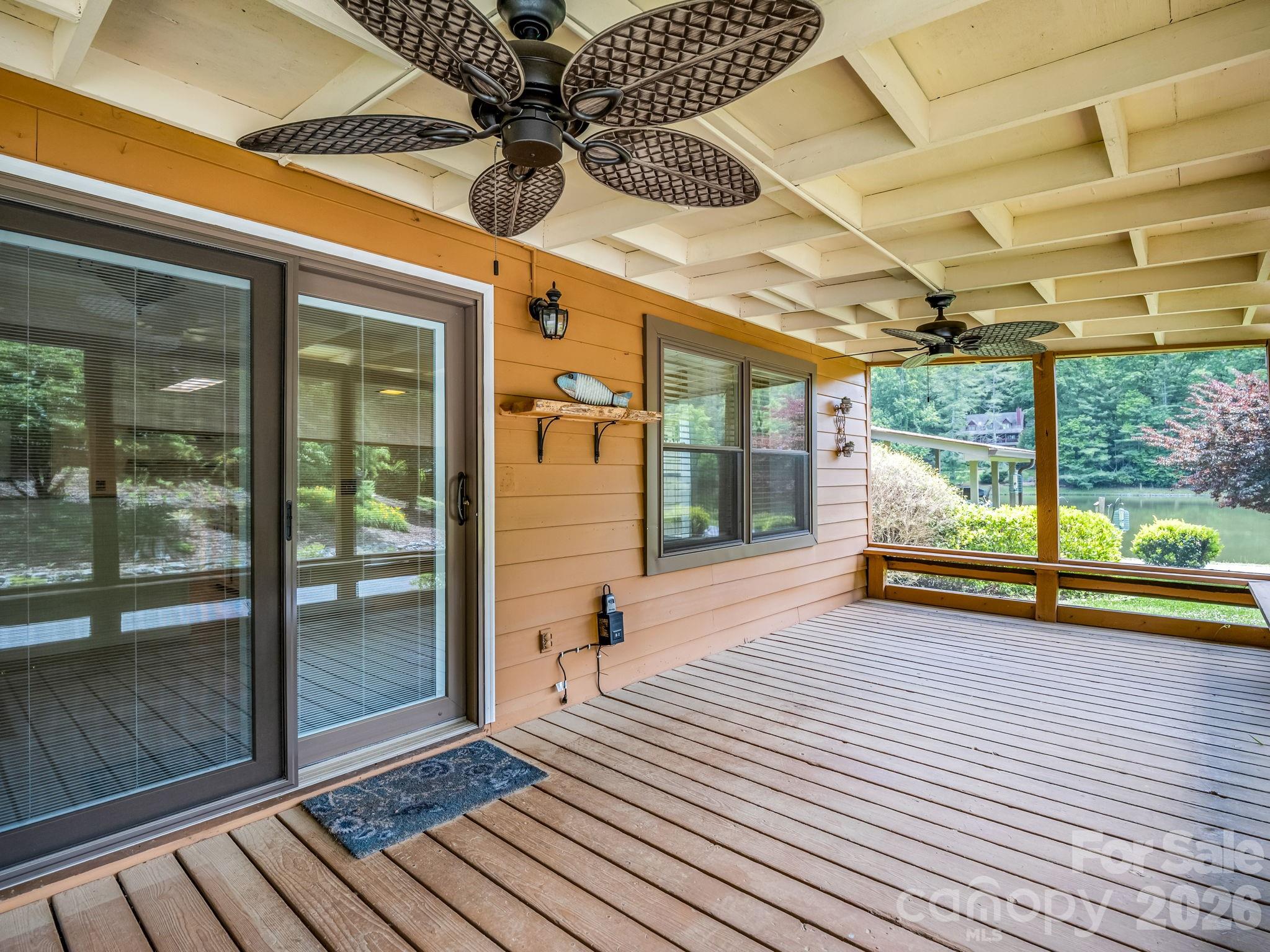 117 Willow Way — Hendersonville