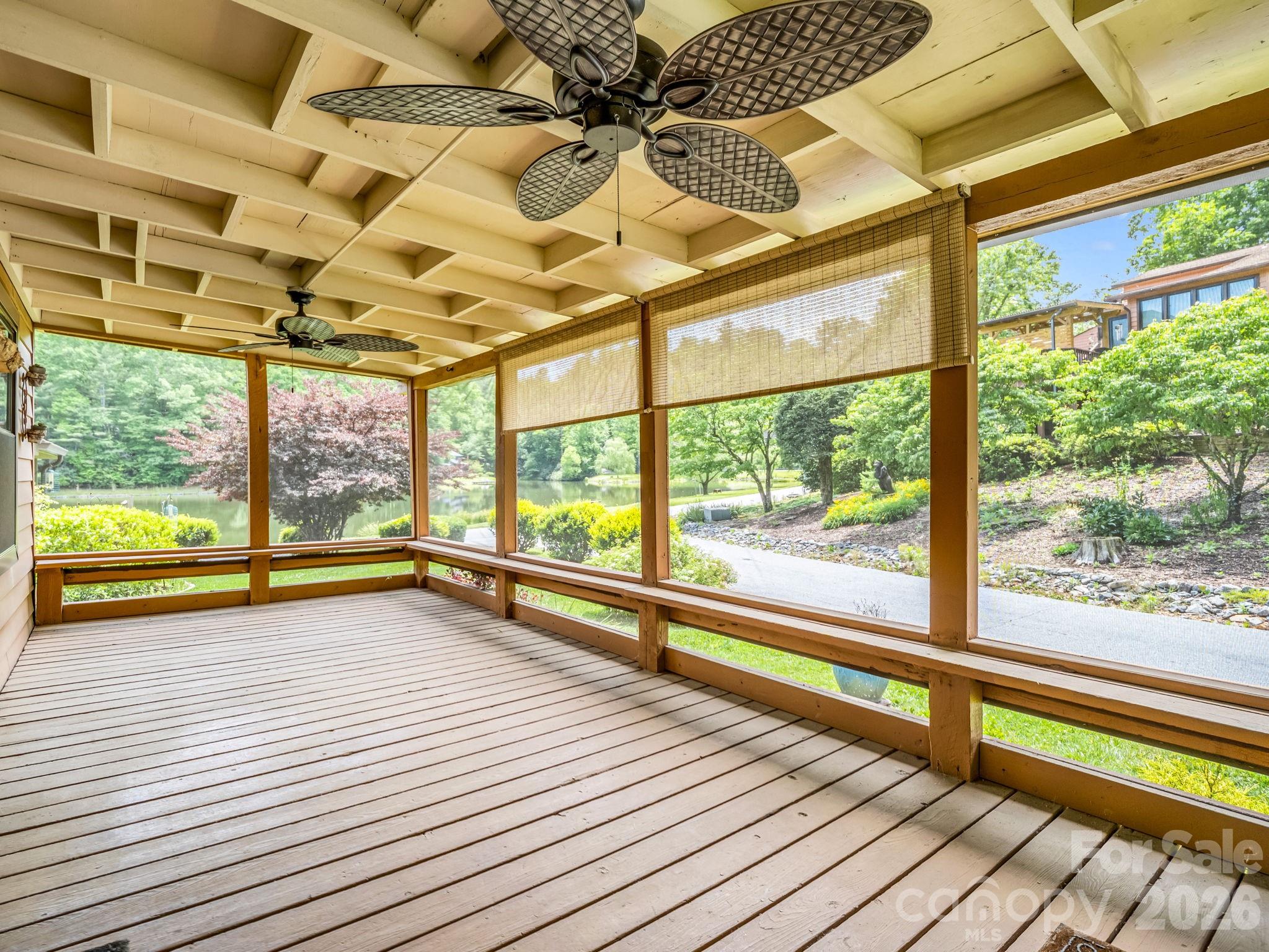 117 Willow Way — Hendersonville
