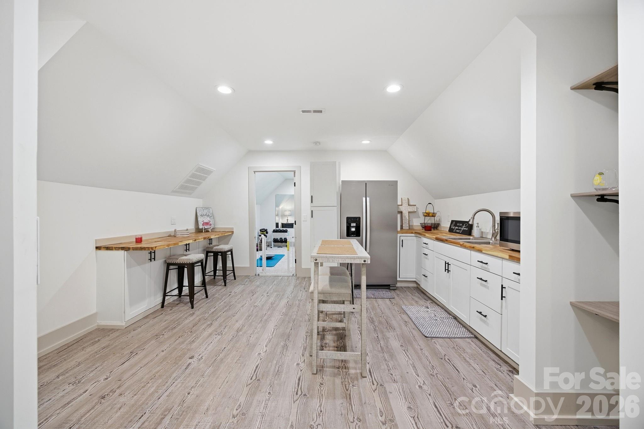 8815 Bringle Ferry Road — Salisbury