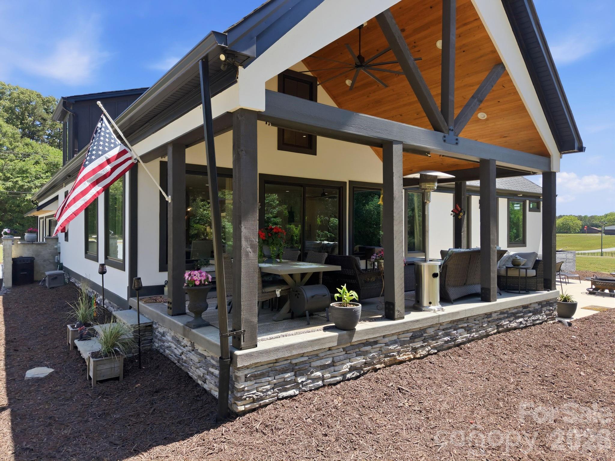 8815 Bringle Ferry Road — Salisbury