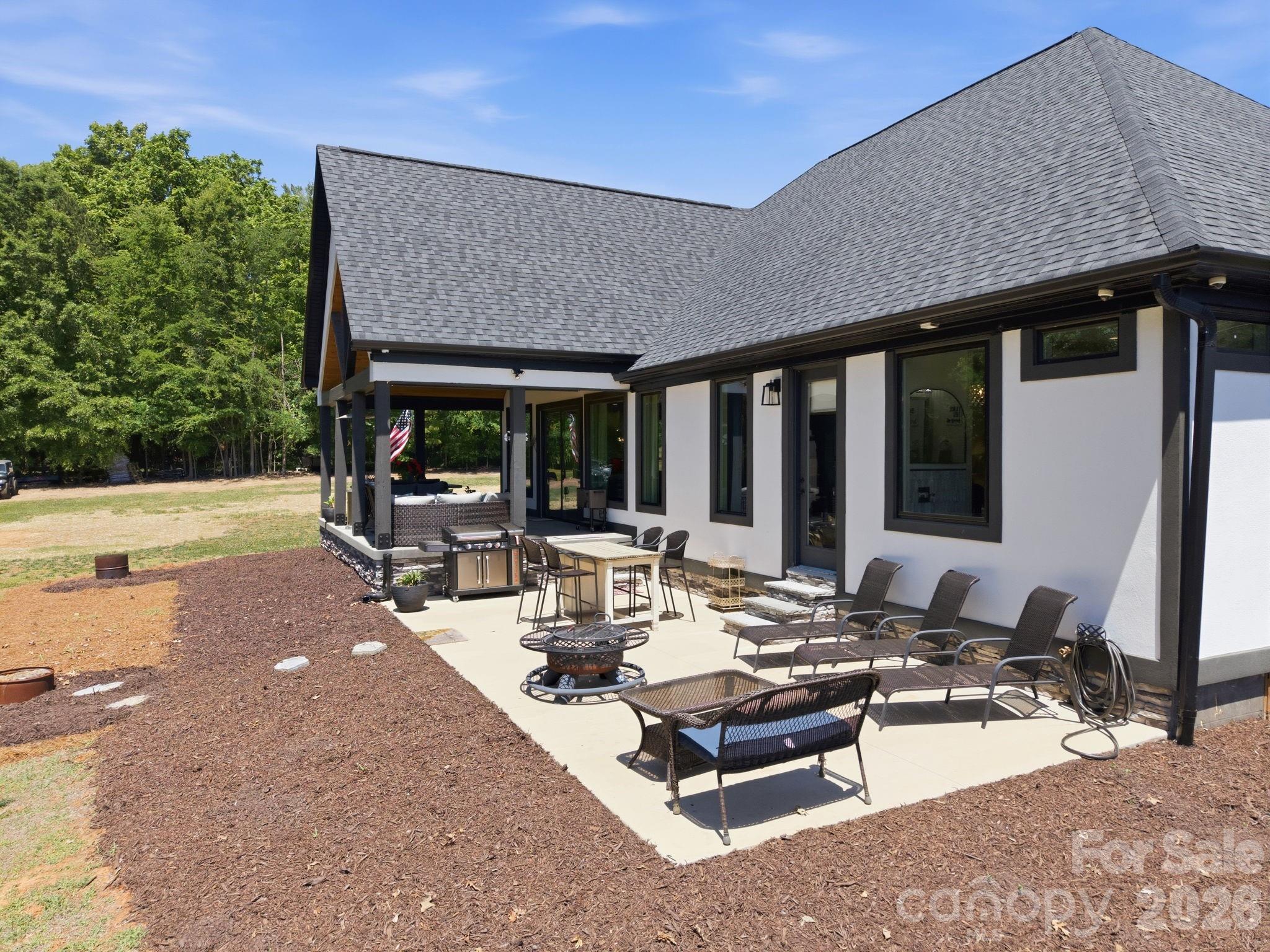 8815 Bringle Ferry Road — Salisbury