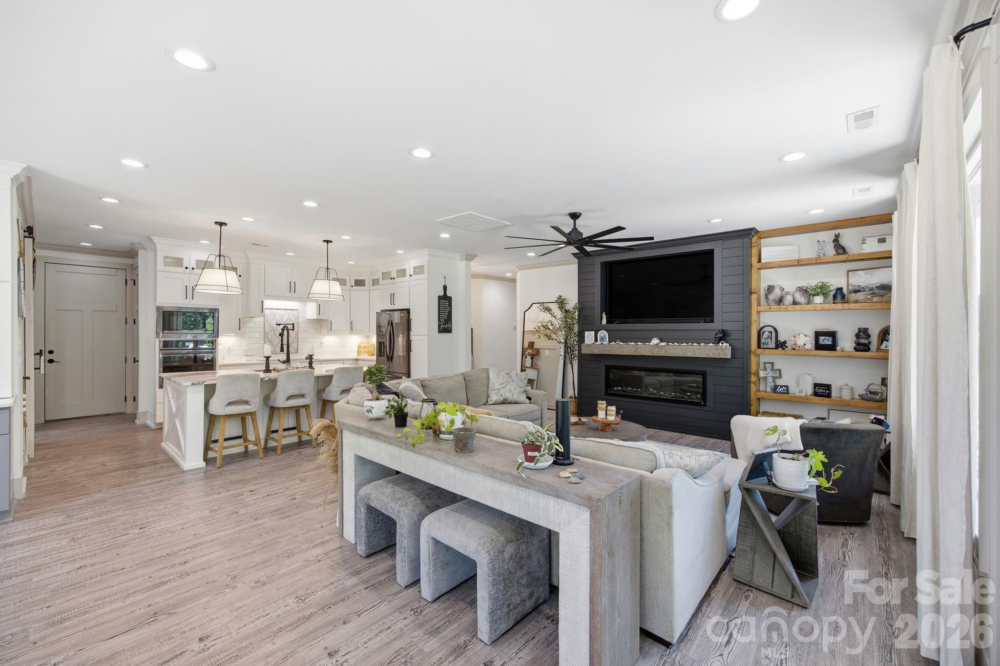 8815 Bringle Ferry Road — Salisbury