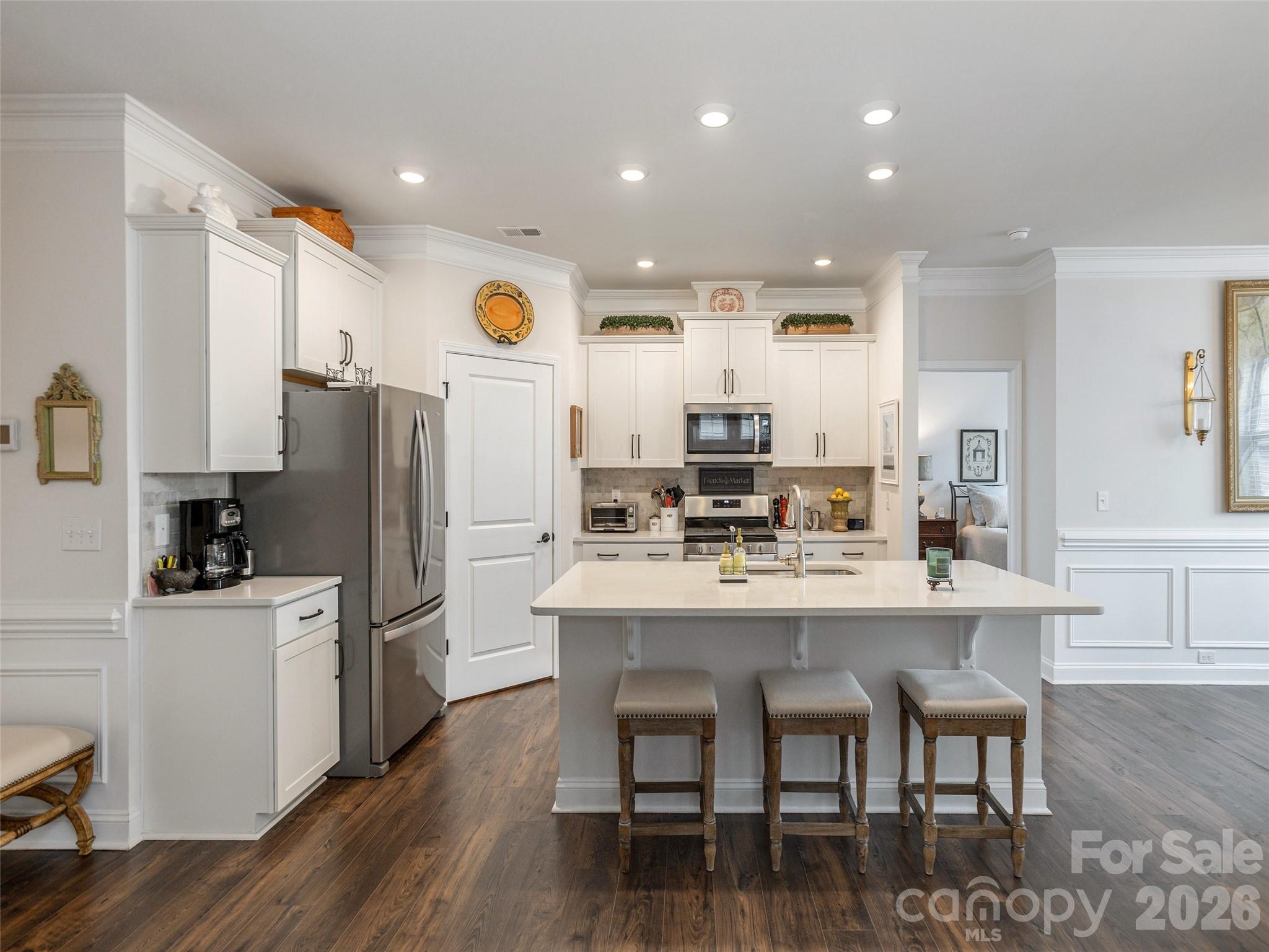 743 Summerfield Place — Flat Rock
