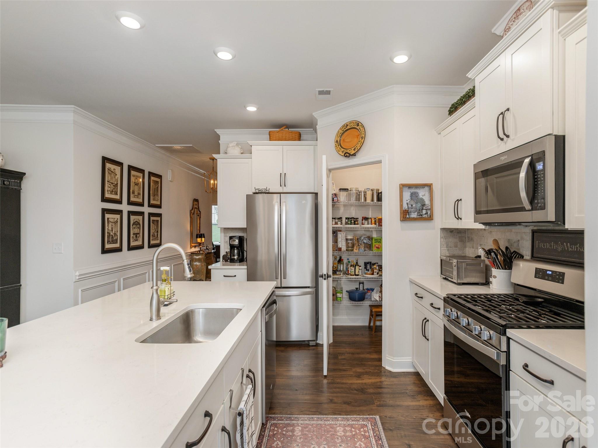 743 Summerfield Place — Flat Rock