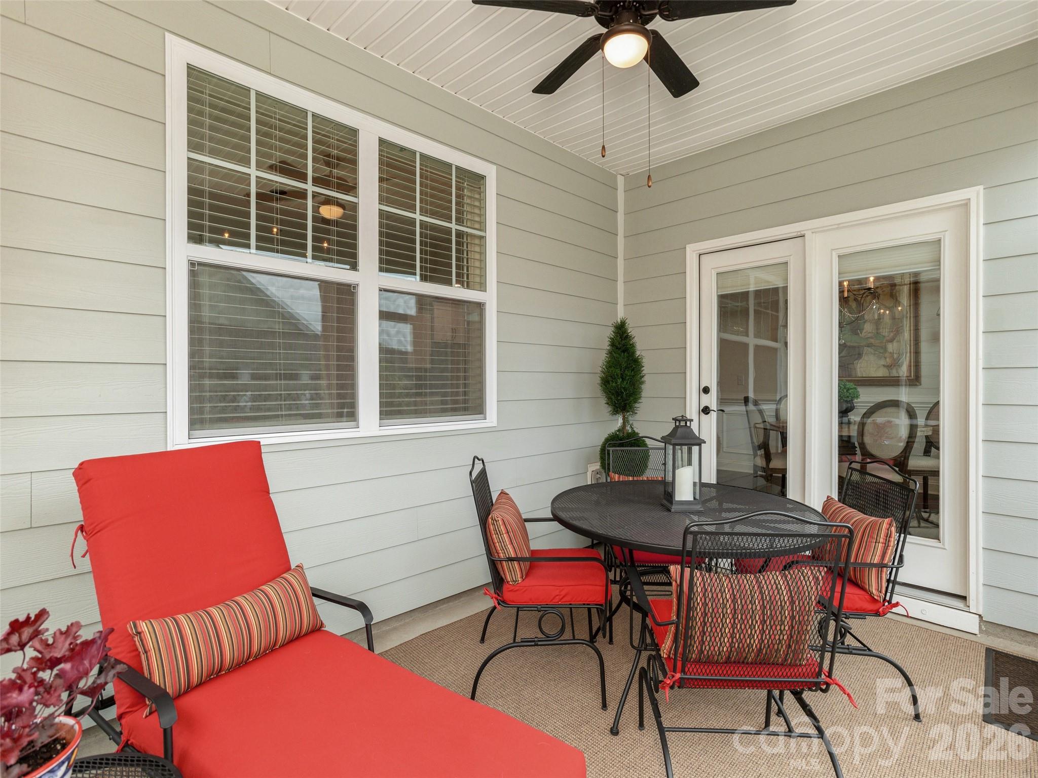 743 Summerfield Place — Flat Rock