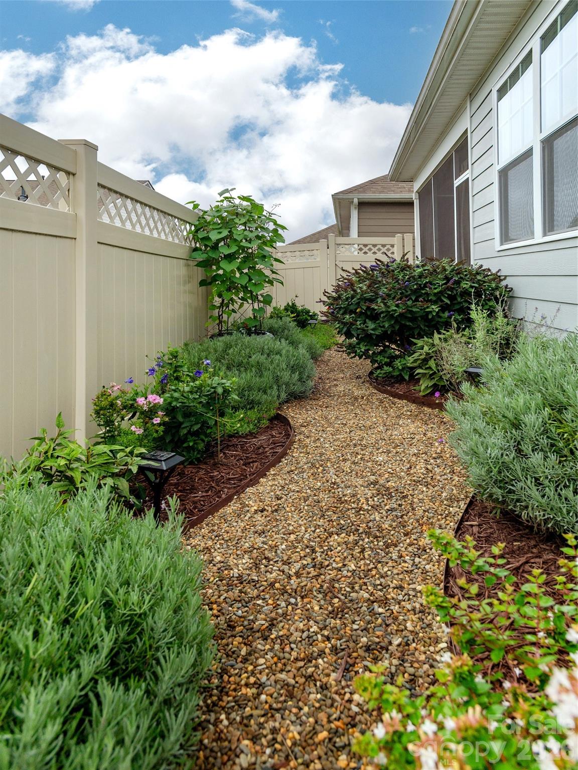 743 Summerfield Place — Flat Rock