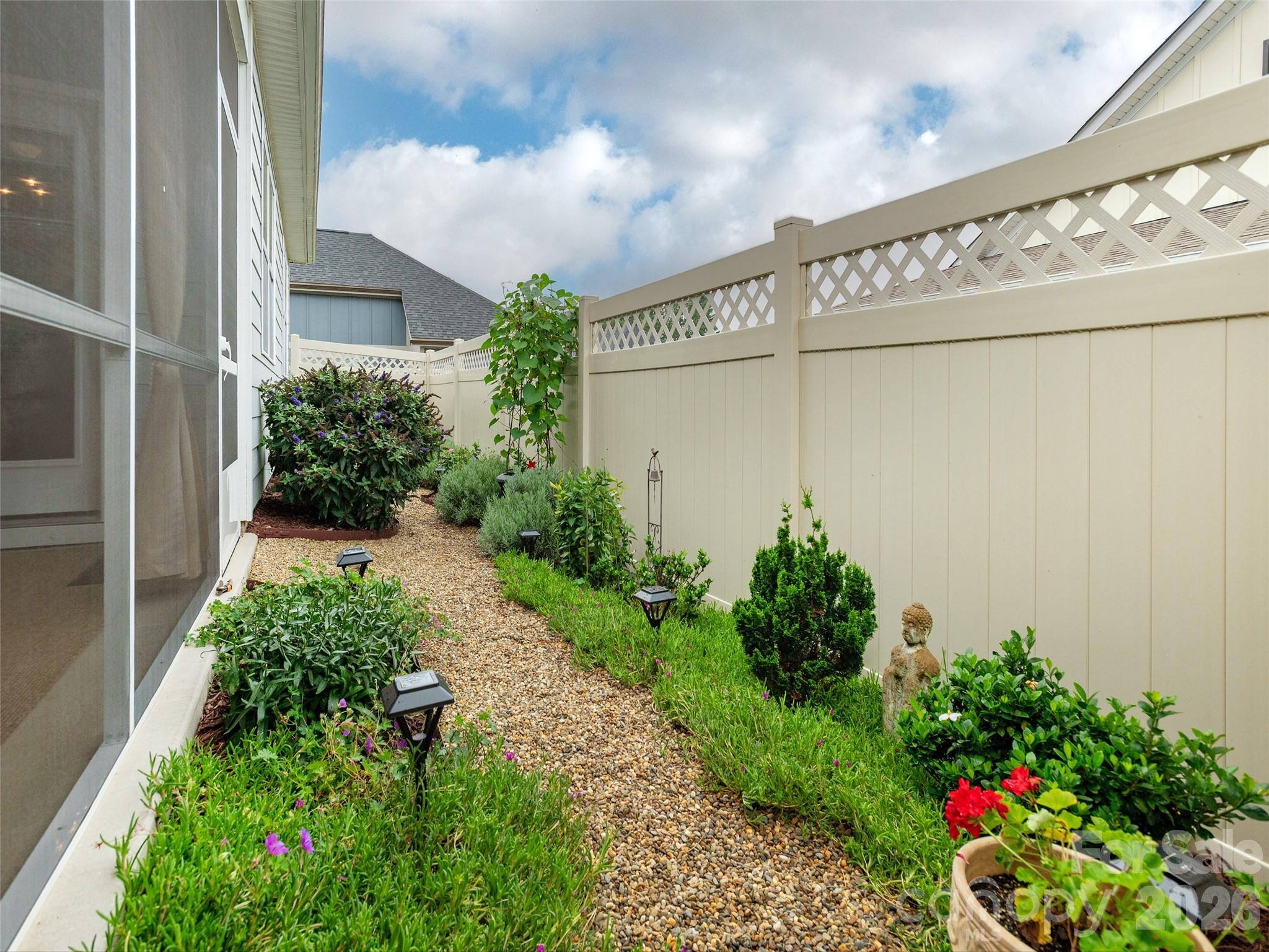 743 Summerfield Place — Flat Rock