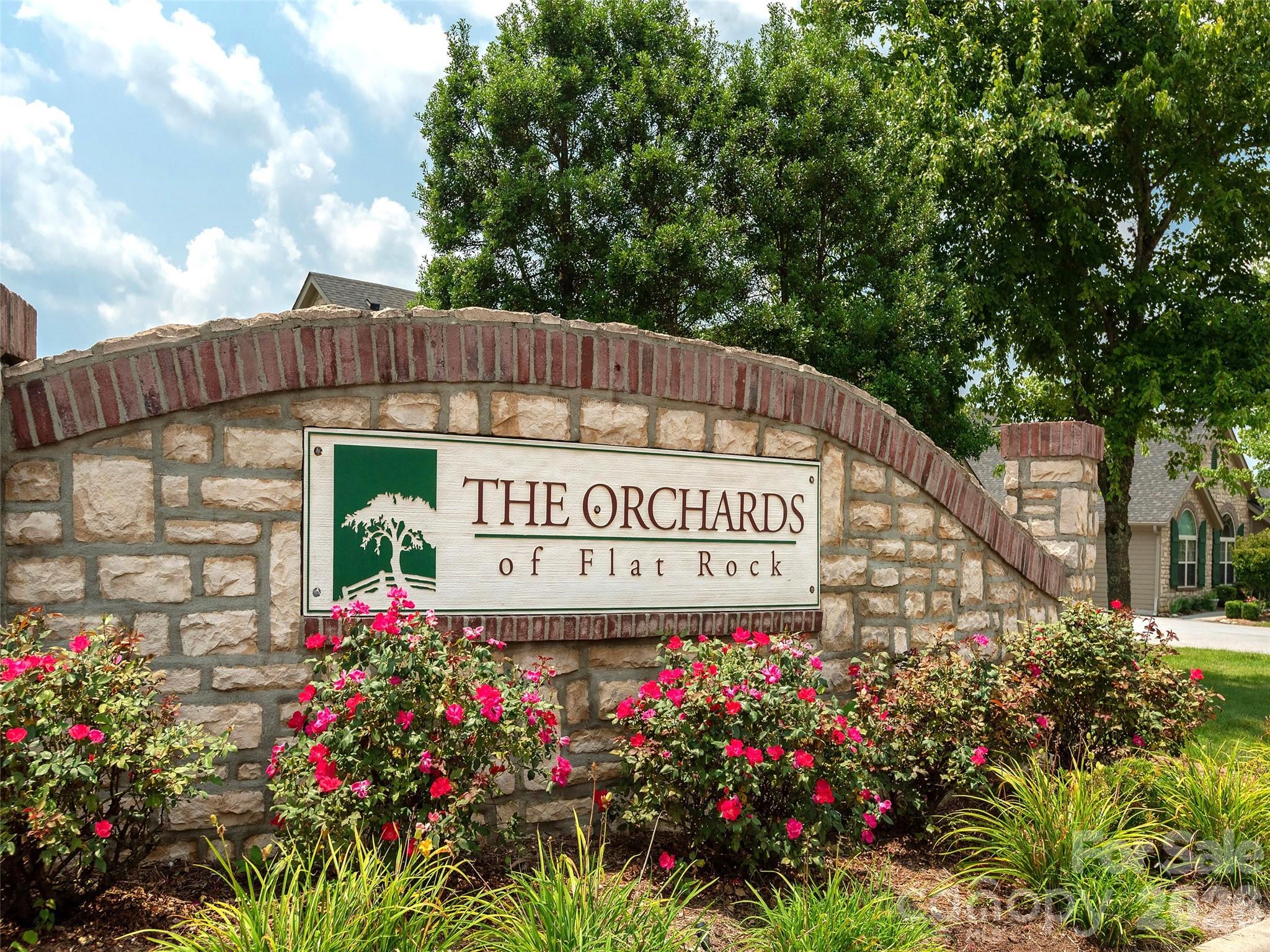 743 Summerfield Place — Flat Rock