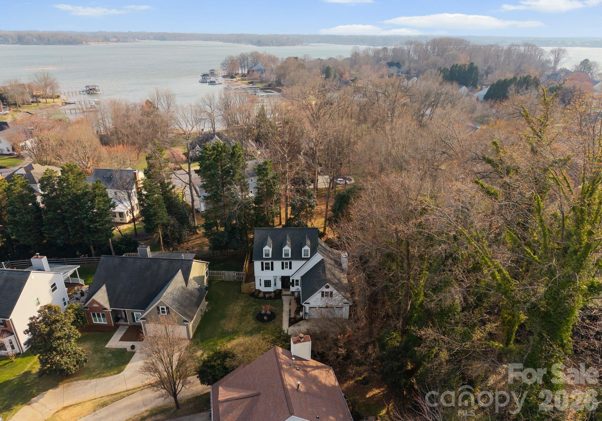 153 Ashford Hollow Lane — Mooresville