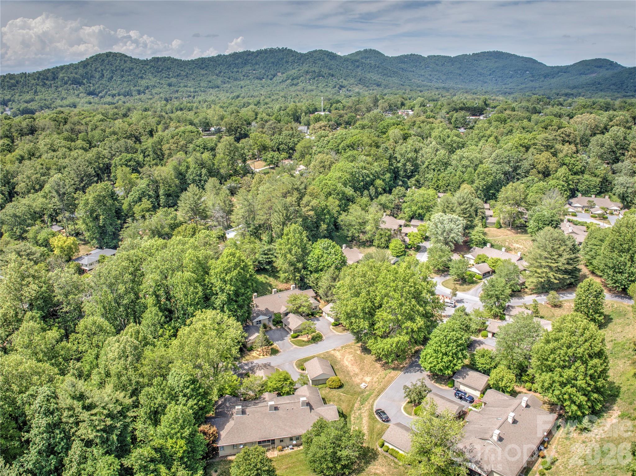 4102 Dominic Lane — Asheville