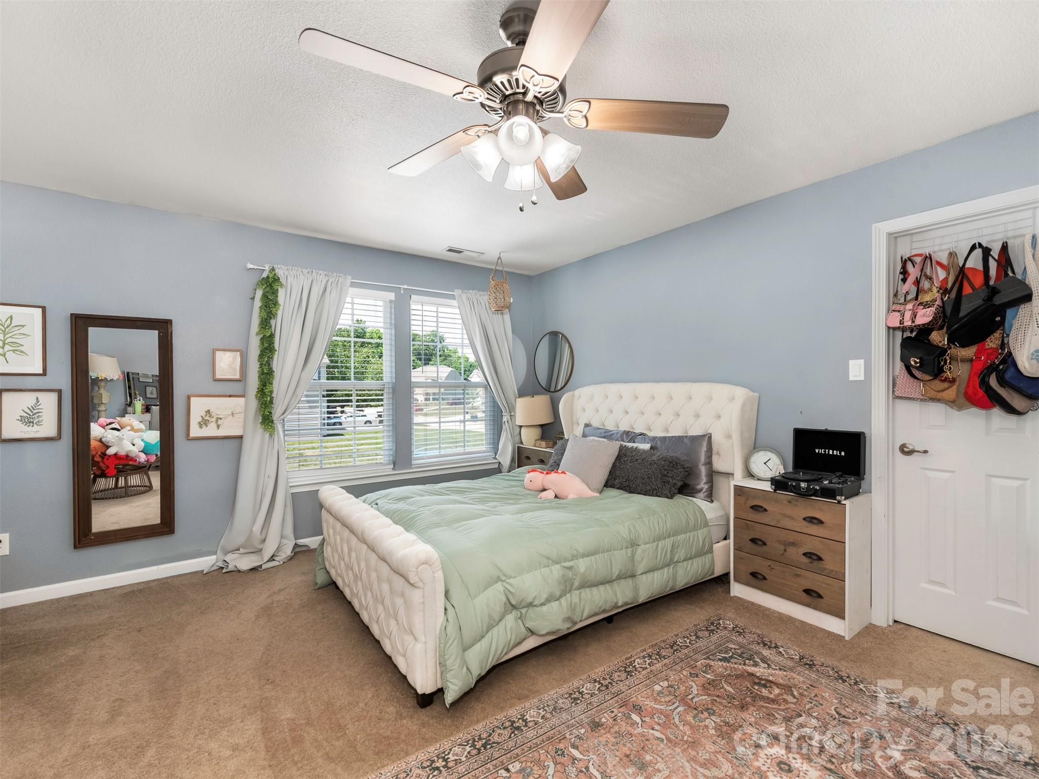 941 Capetown Lane — Clover
