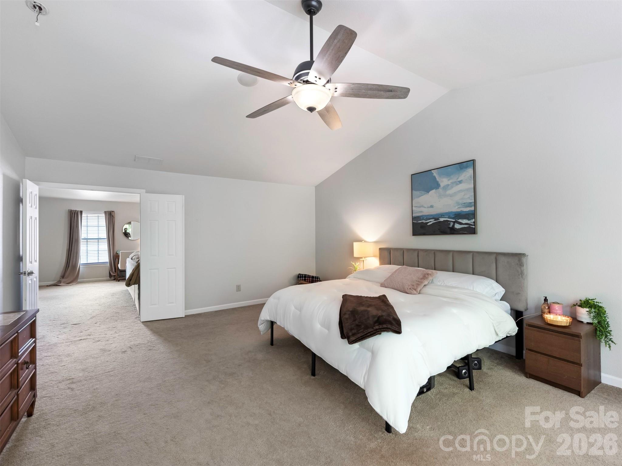 941 Capetown Lane — Clover