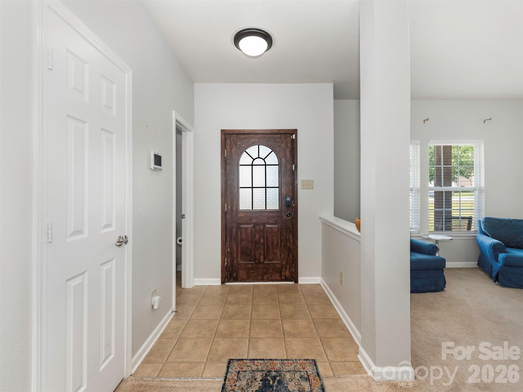 941 Capetown Lane — Clover