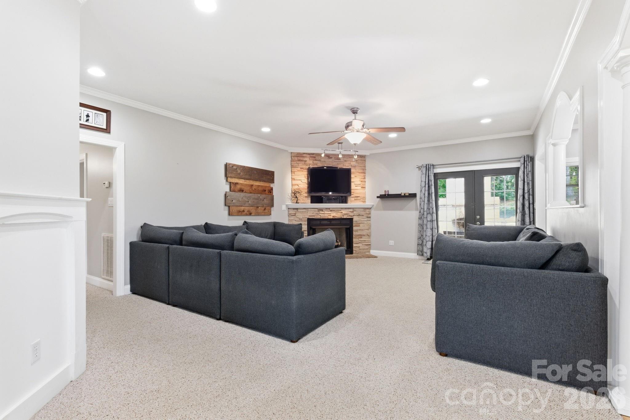 23 Moser Circle — Taylorsville