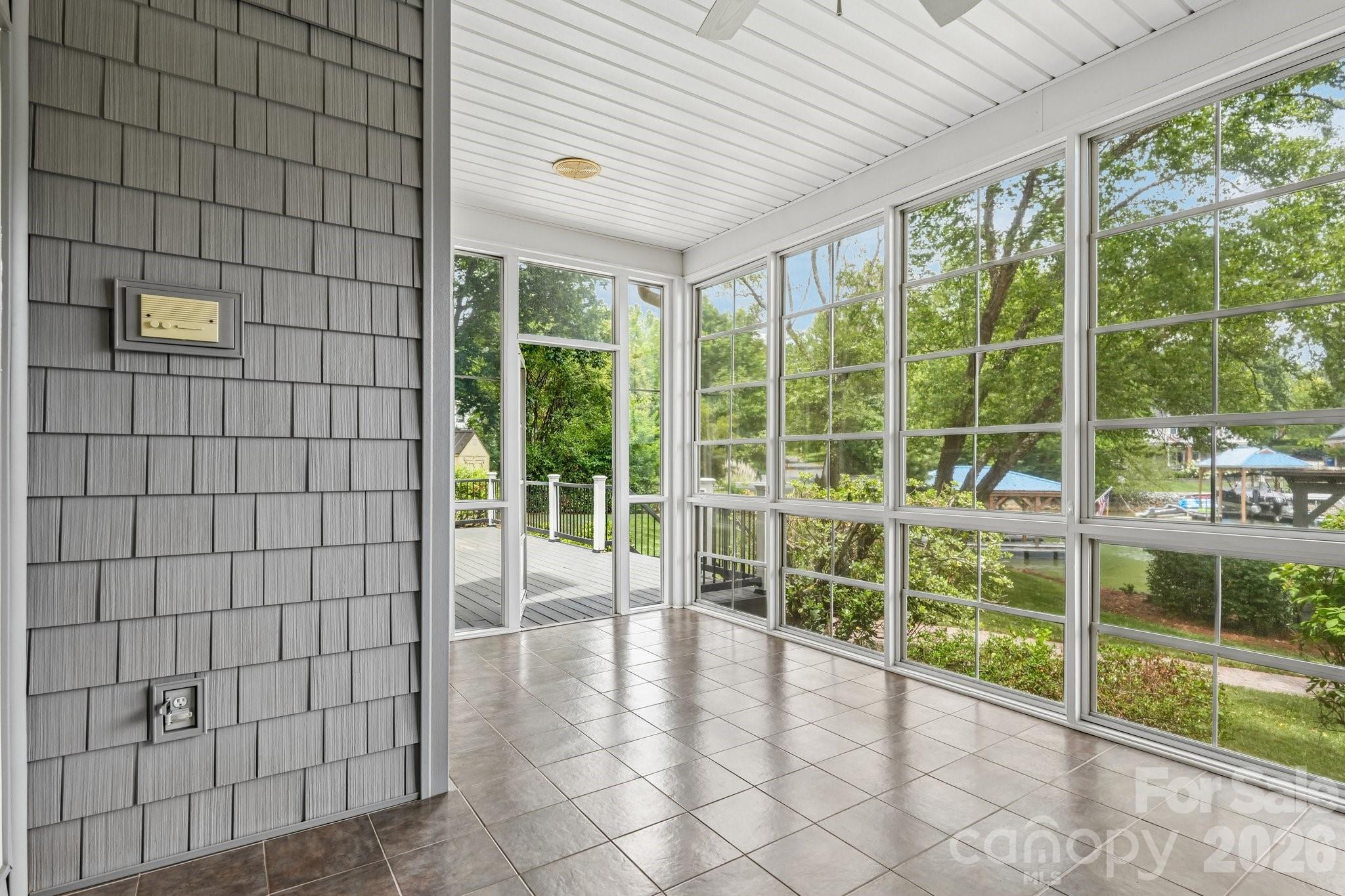 165 Prestwood Lane — Mooresville