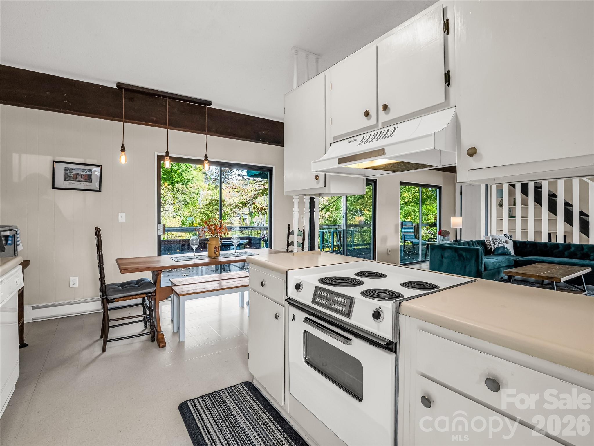 486 Oxford Road — Lake Junaluska