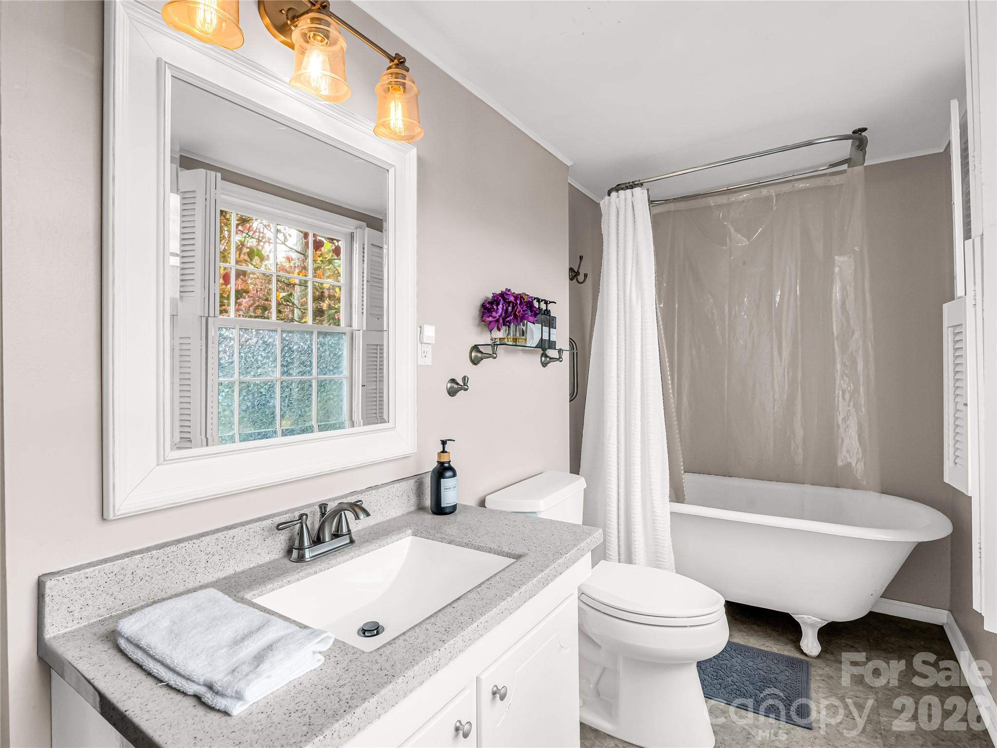 486 Oxford Road — Lake Junaluska