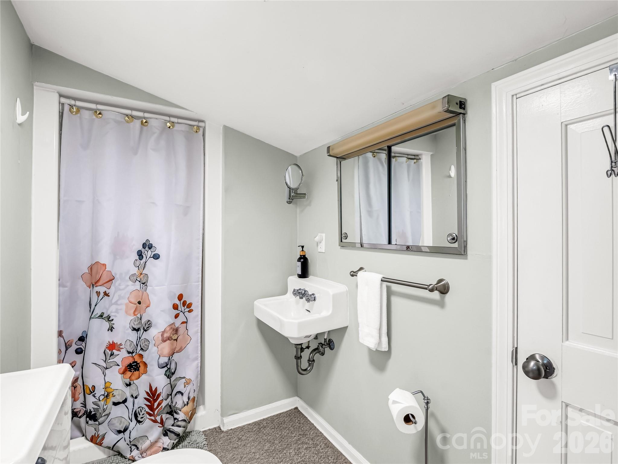 486 Oxford Road — Lake Junaluska