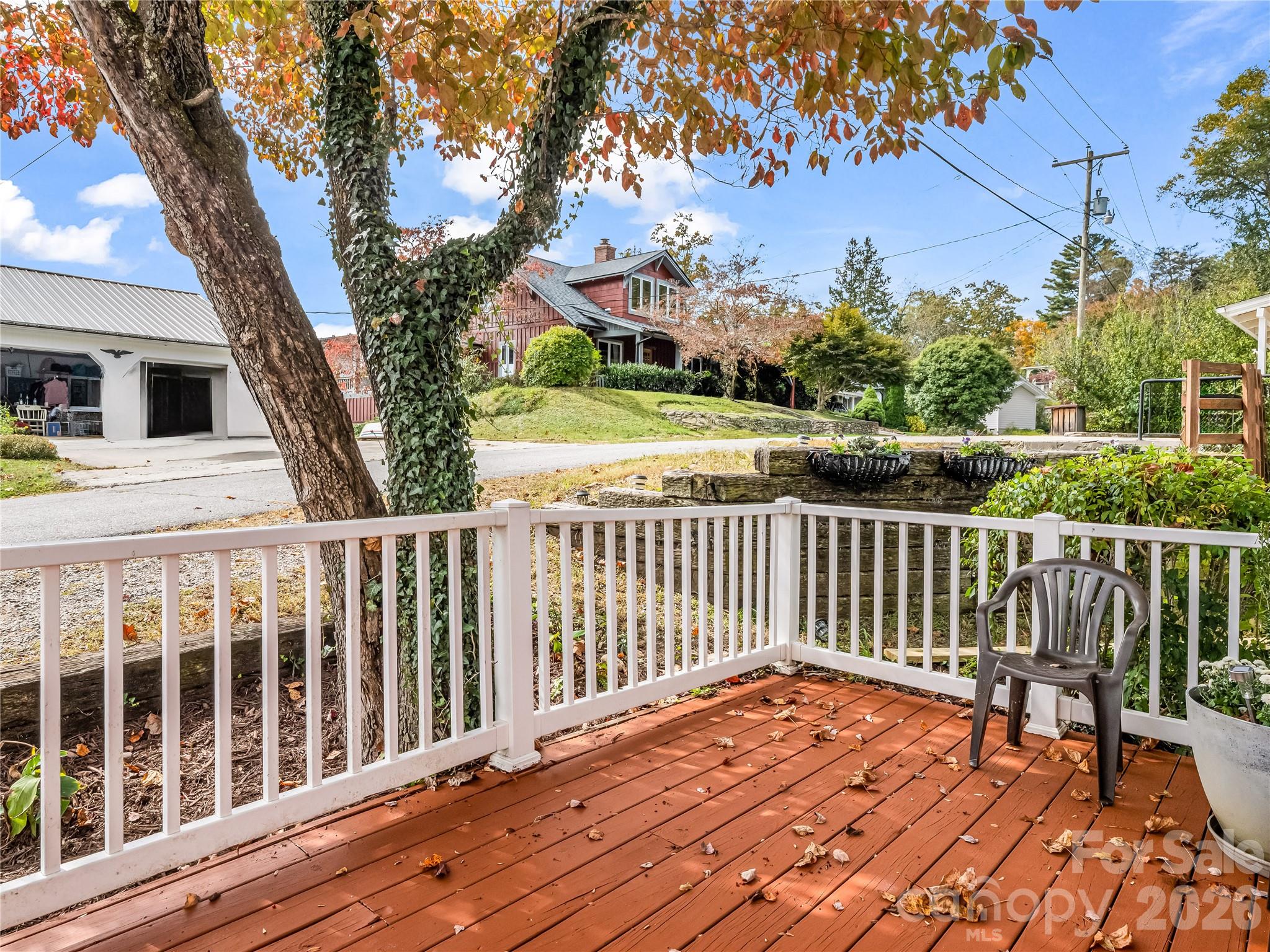 486 Oxford Road — Lake Junaluska
