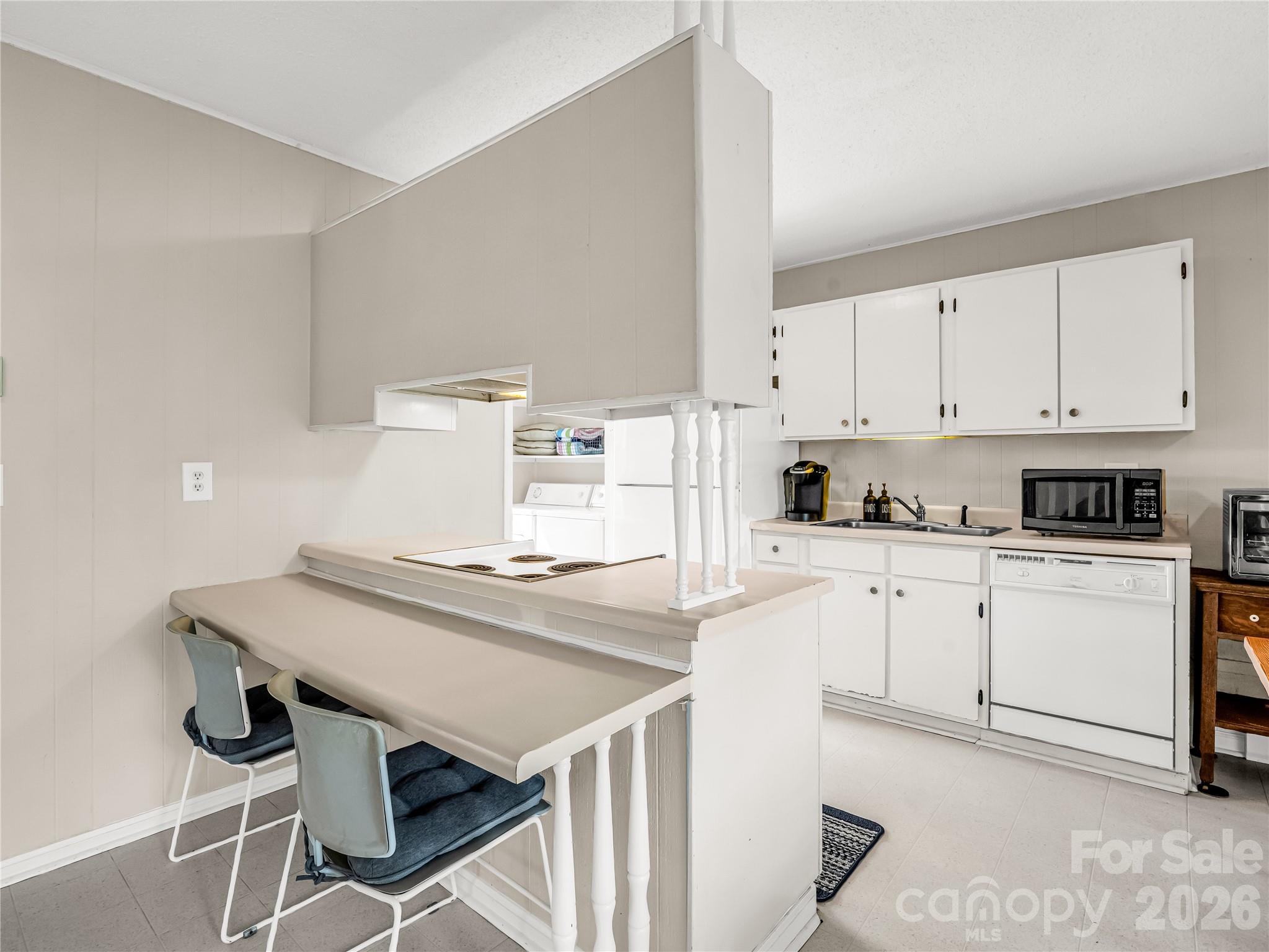 486 Oxford Road — Lake Junaluska