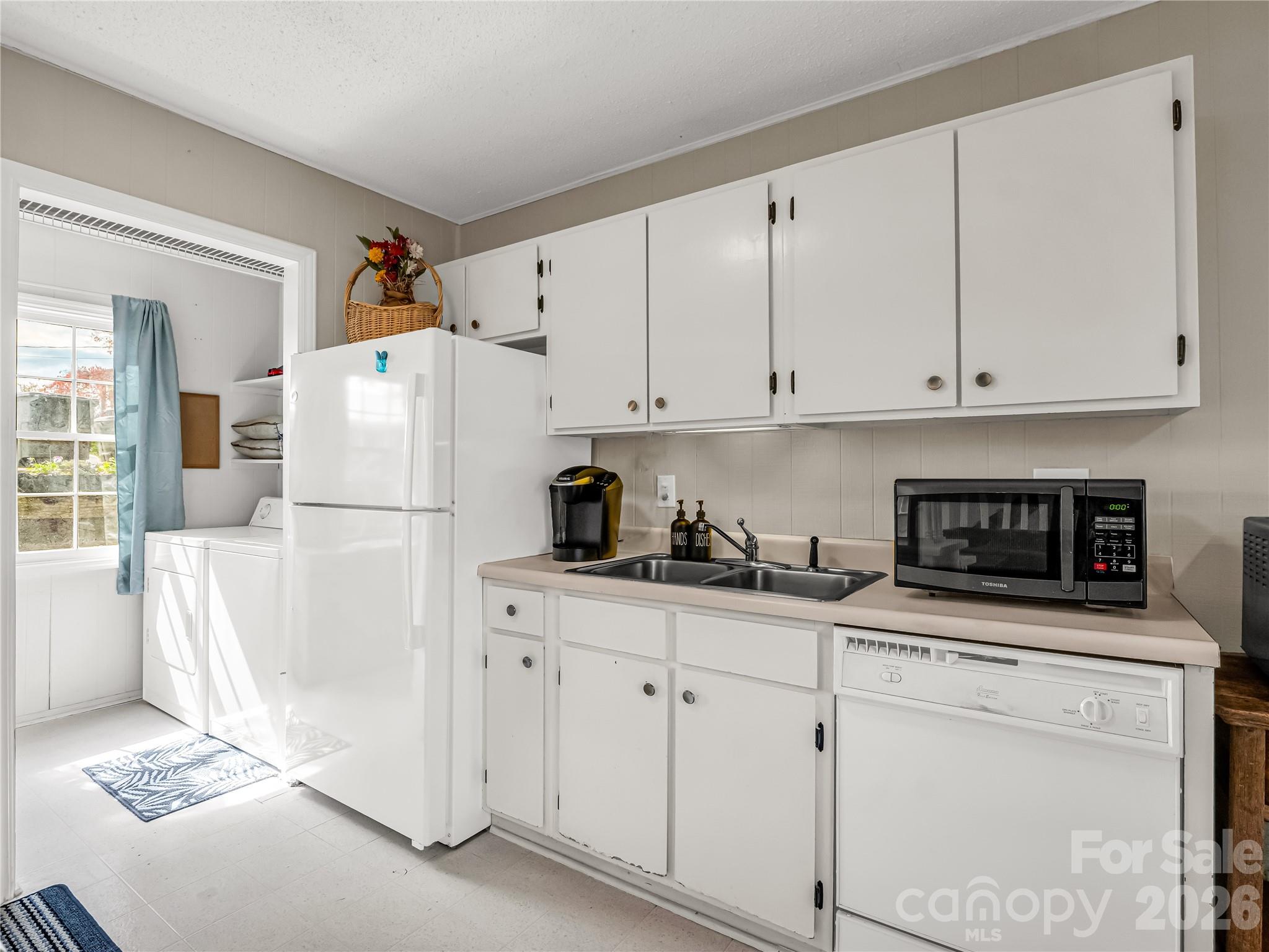486 Oxford Road — Lake Junaluska