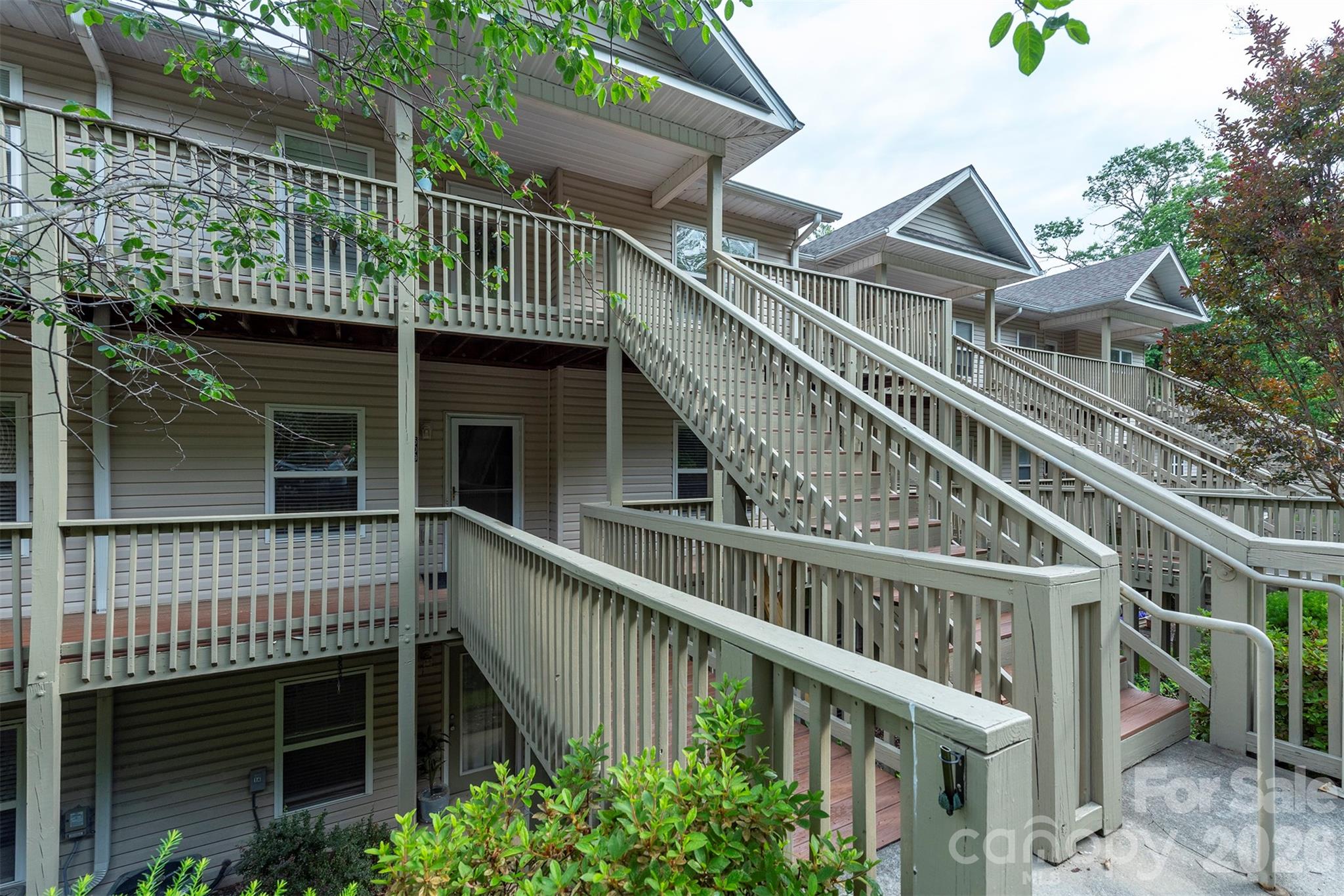 509 Carrington Place — Arden