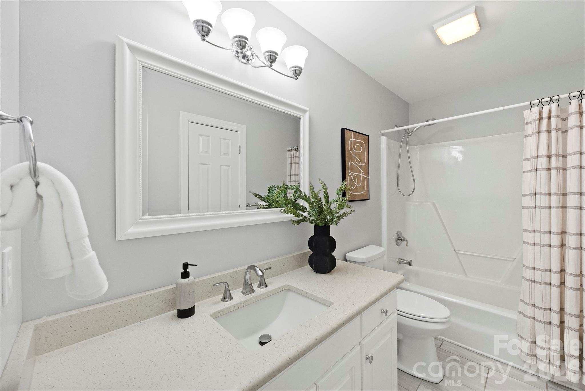5639 White Store Road — Wingate