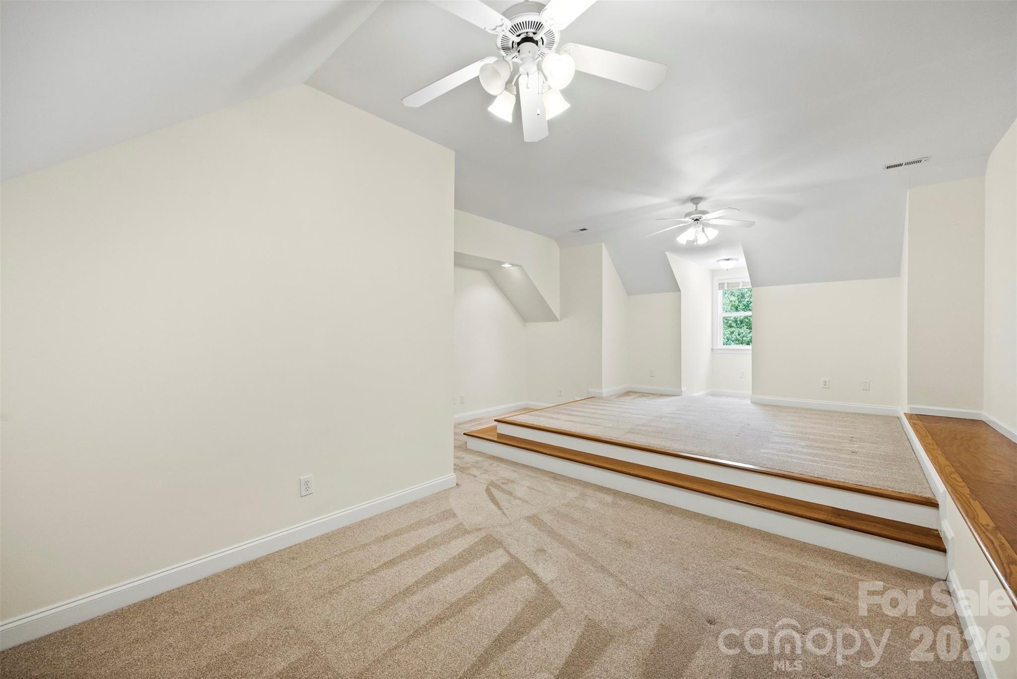 5639 White Store Road — Wingate