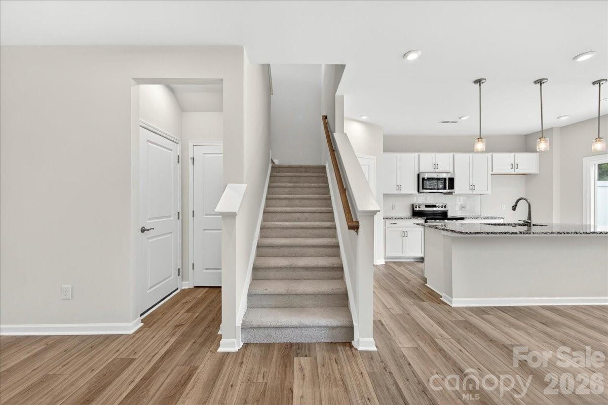 6049 Longar Lane — Charlotte