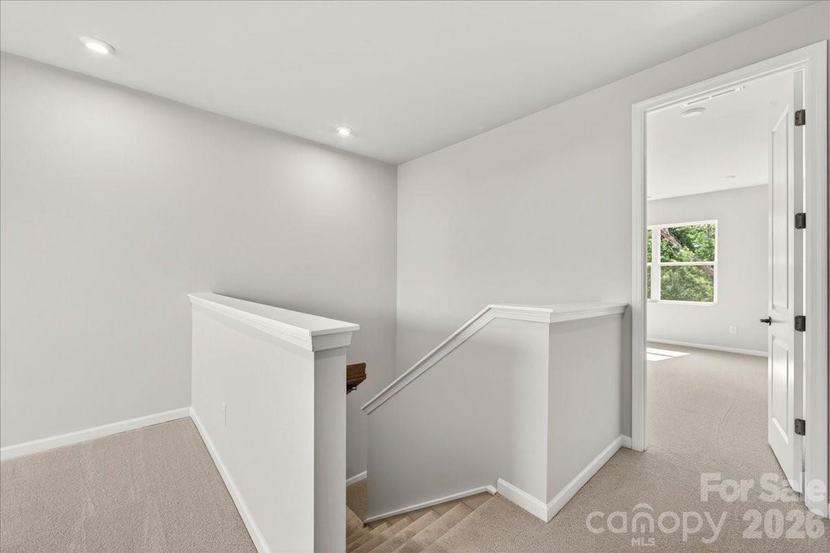 6049 Longar Lane — Charlotte