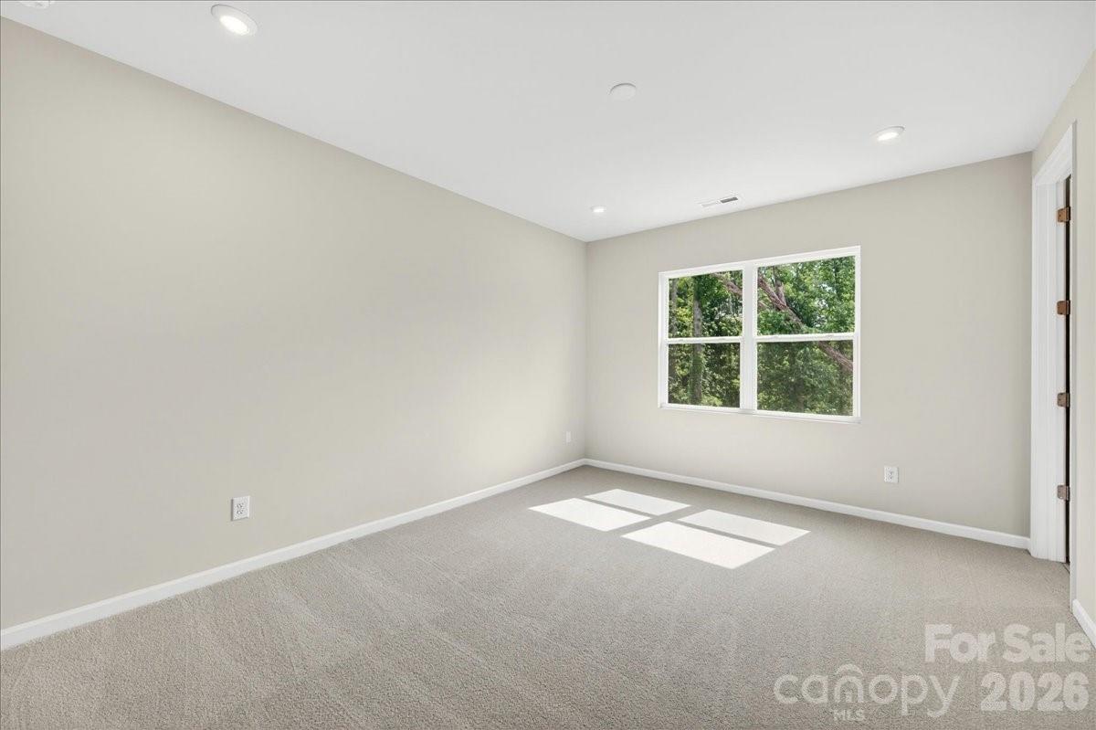 6049 Longar Lane — Charlotte