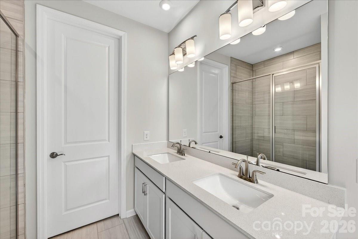 6049 Longar Lane — Charlotte