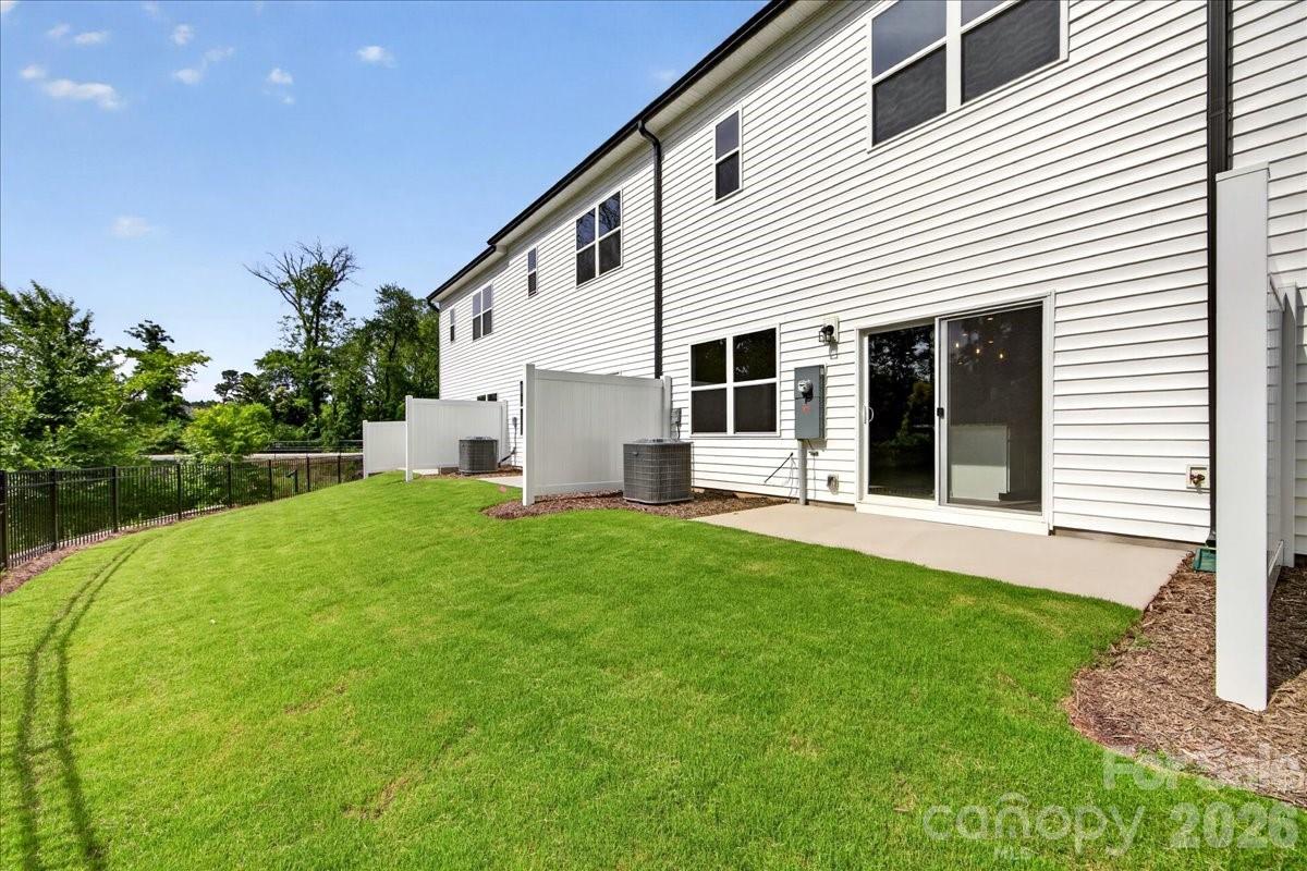 6049 Longar Lane — Charlotte