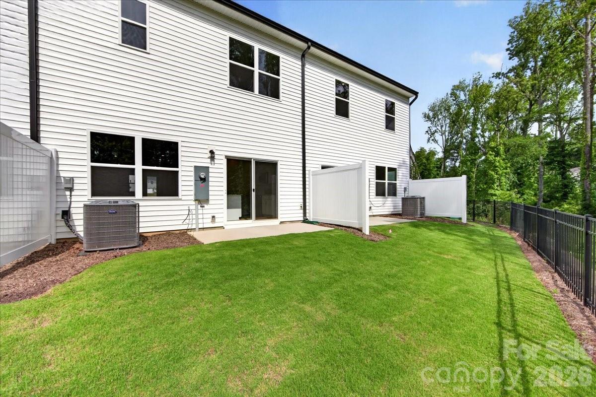 6049 Longar Lane — Charlotte