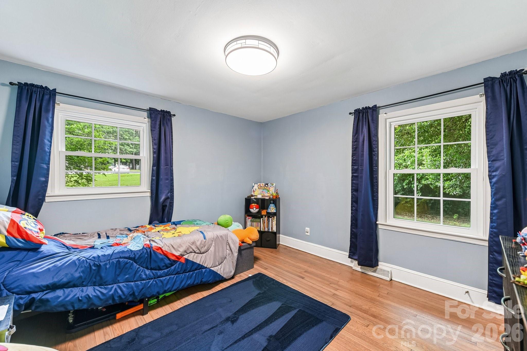 933 Clanton Road — Charlotte