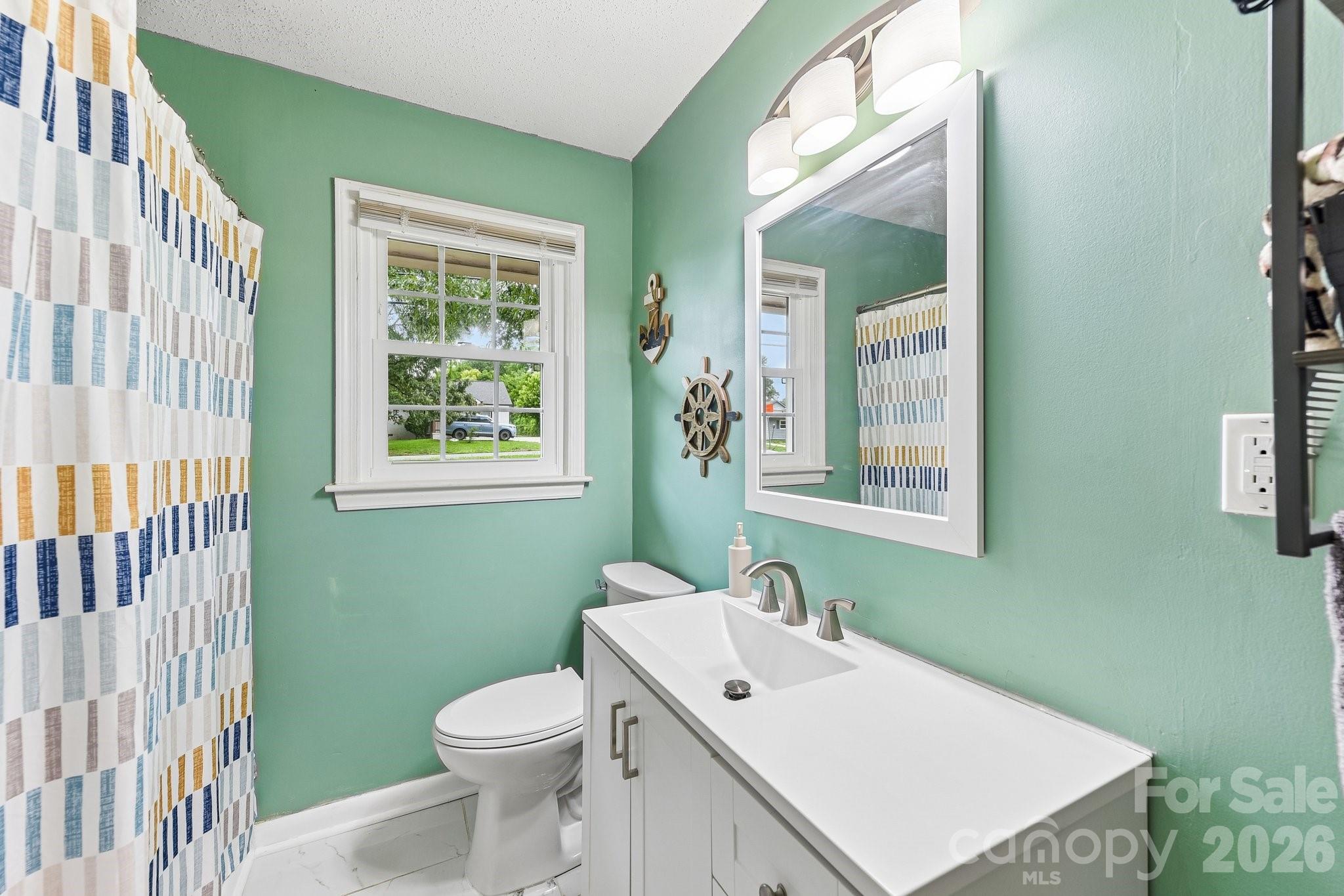 933 Clanton Road — Charlotte