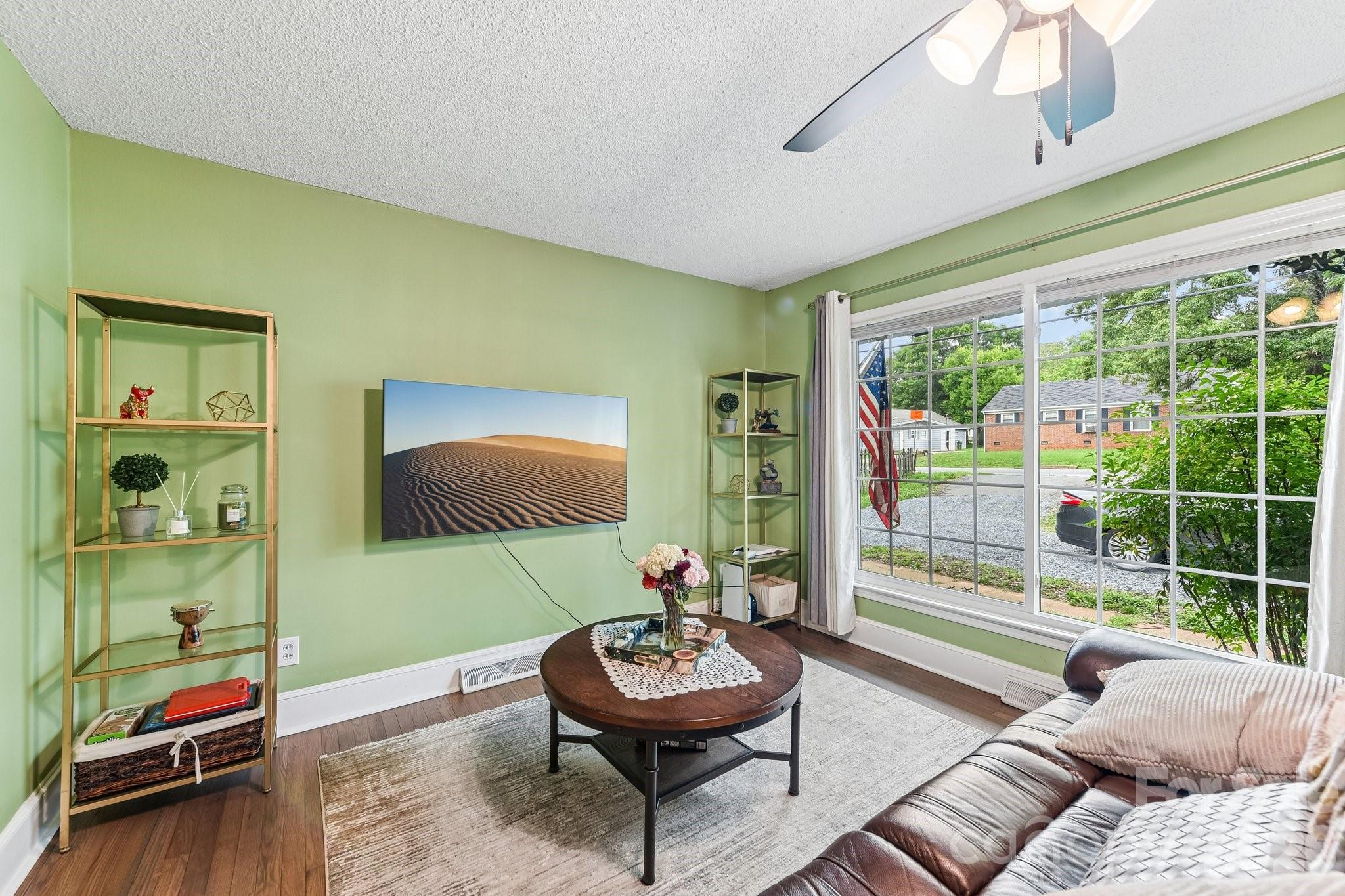 933 Clanton Road — Charlotte