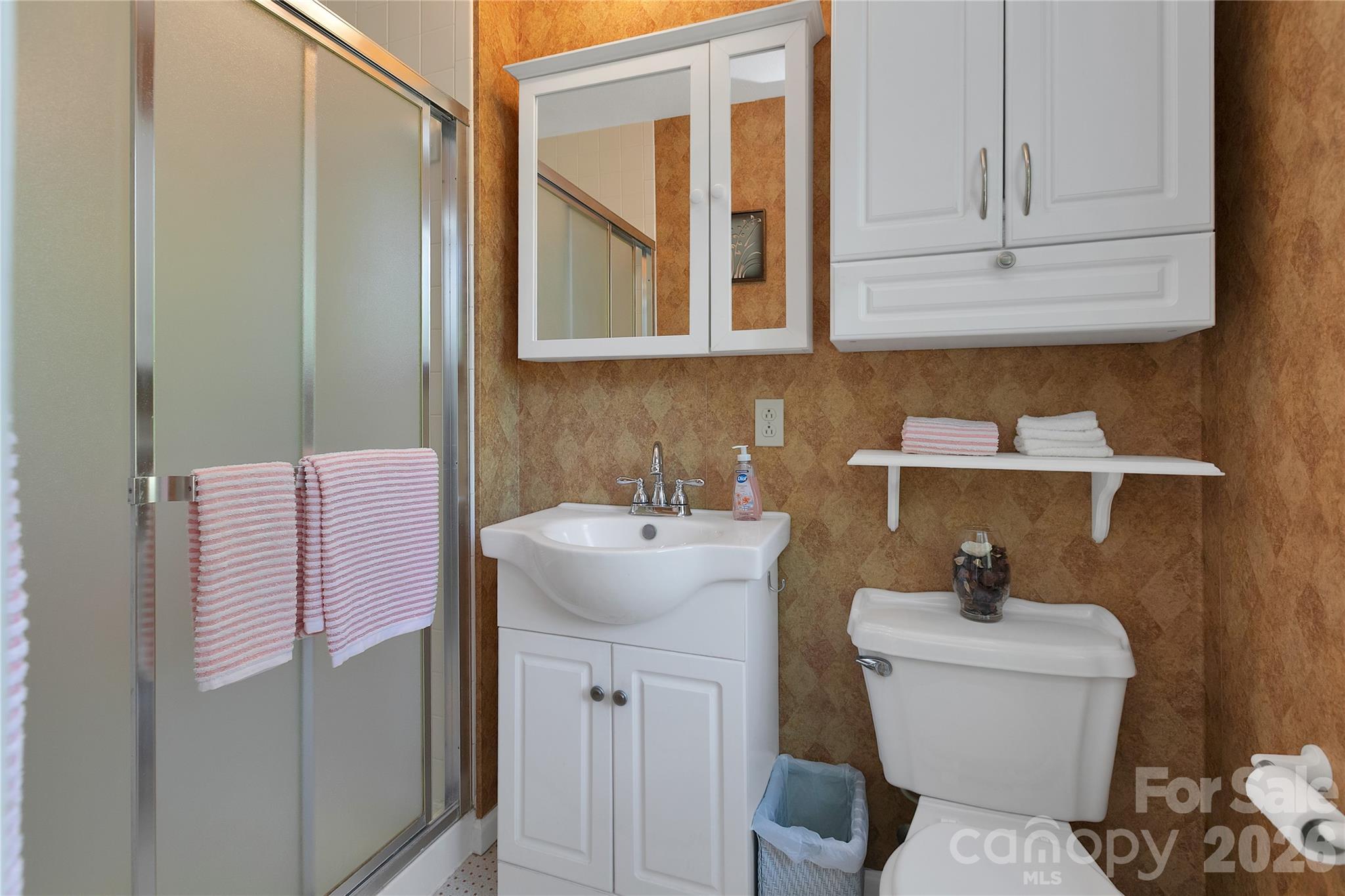 94 Sweetwater Lane — Pisgah Forest