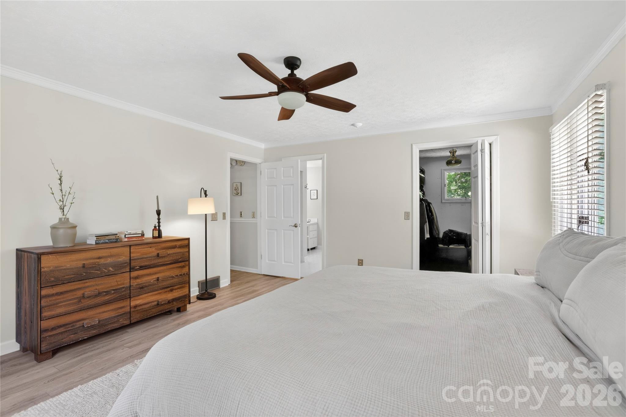 711 Oak Terrace Lane — Hendersonville