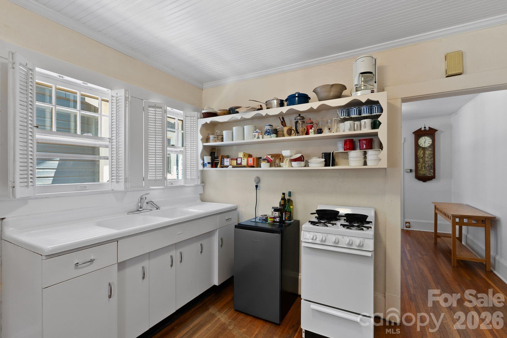 111 Norwood Avenue — Asheville