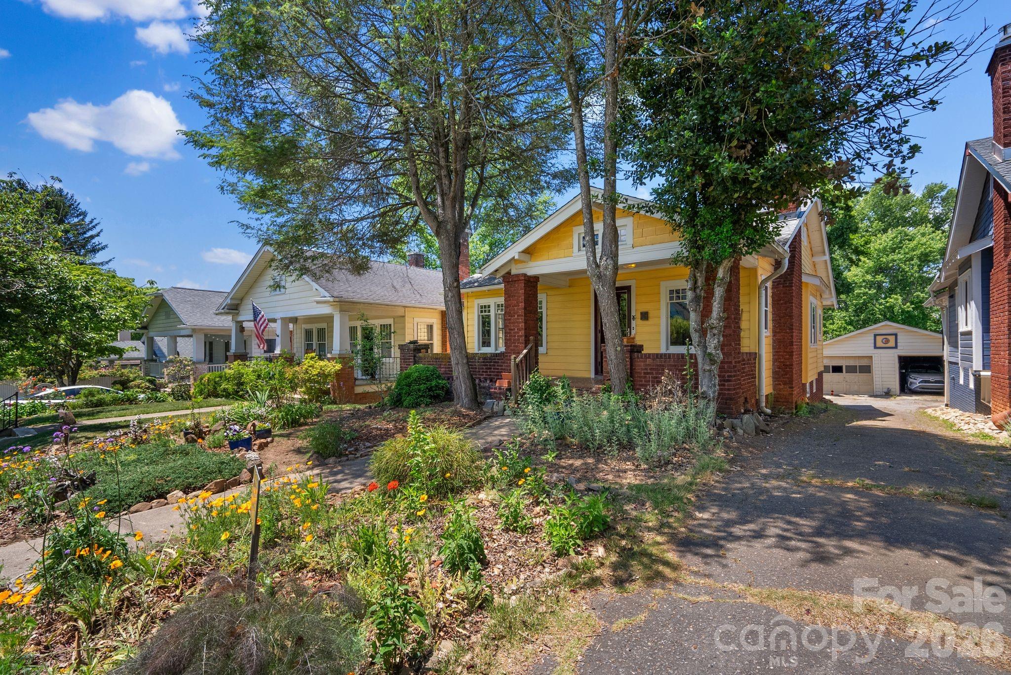 111 Norwood Avenue — Asheville