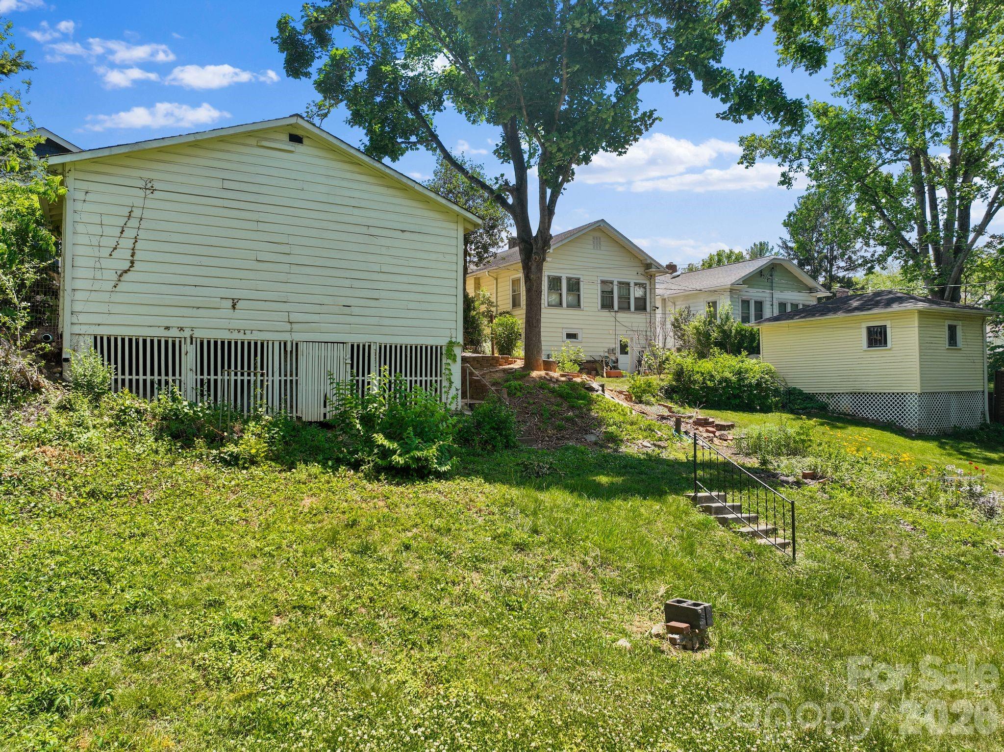 111 Norwood Avenue — Asheville