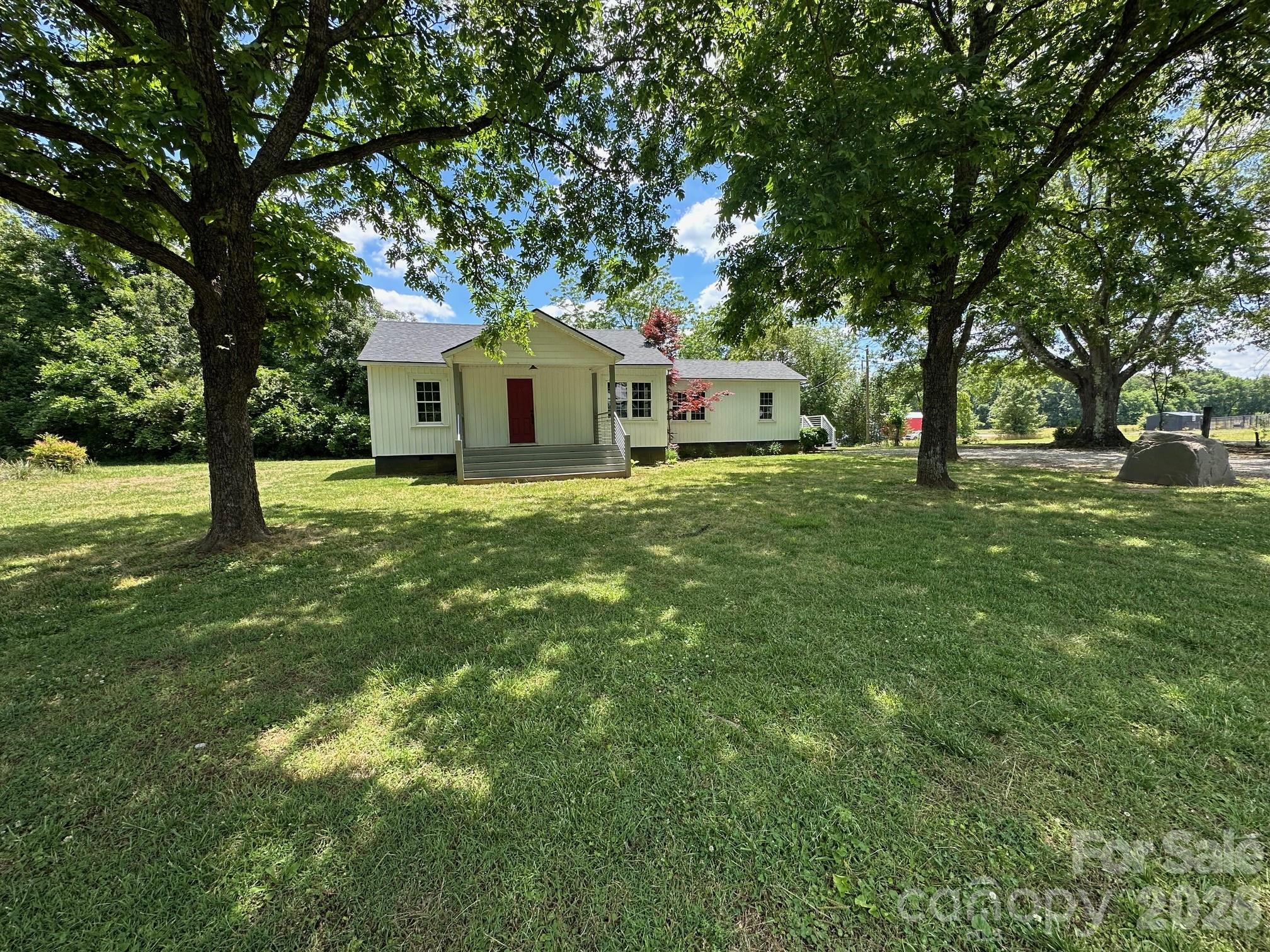 358 N Green River Road — Gaffney