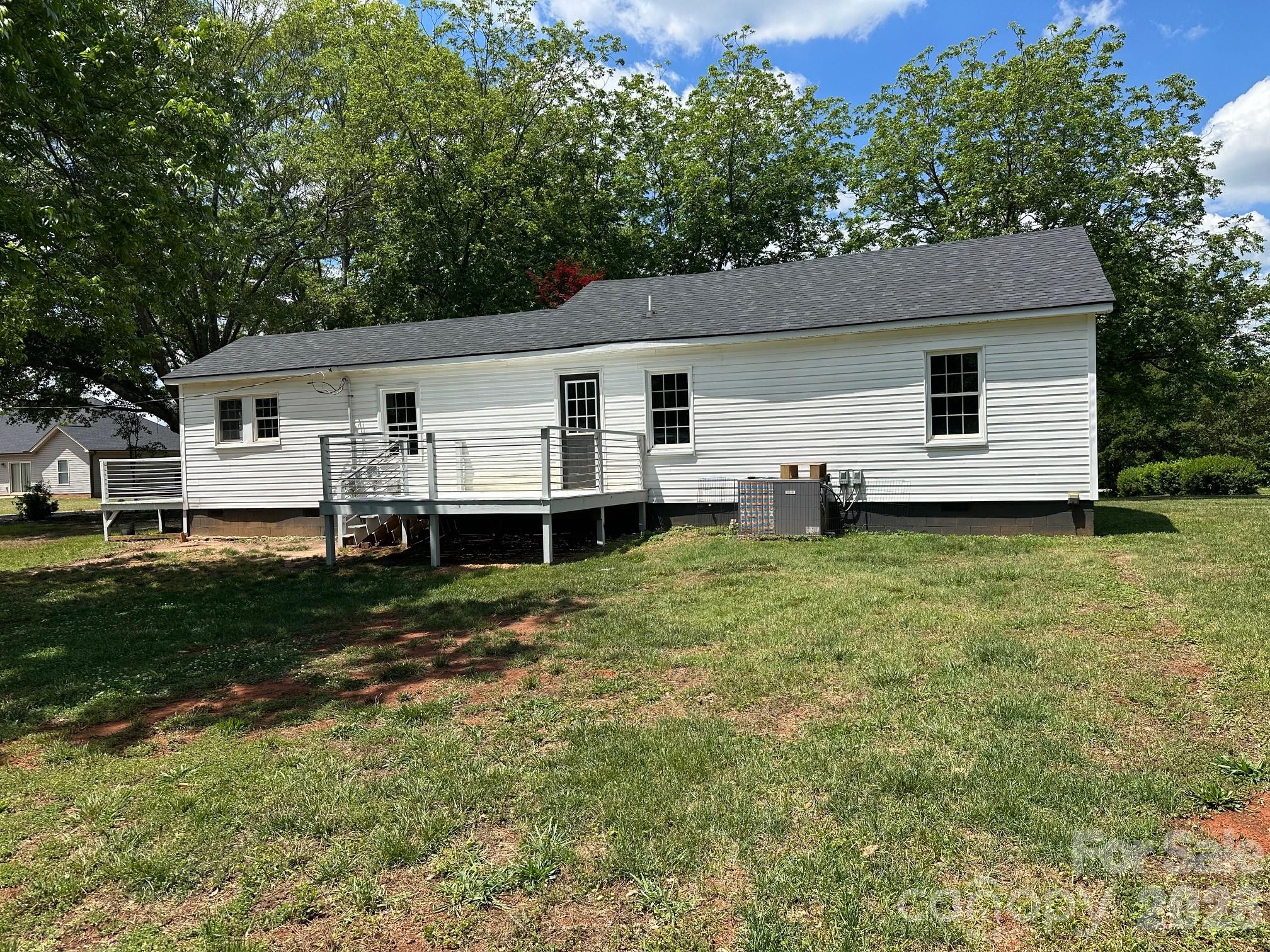 358 N Green River Road — Gaffney