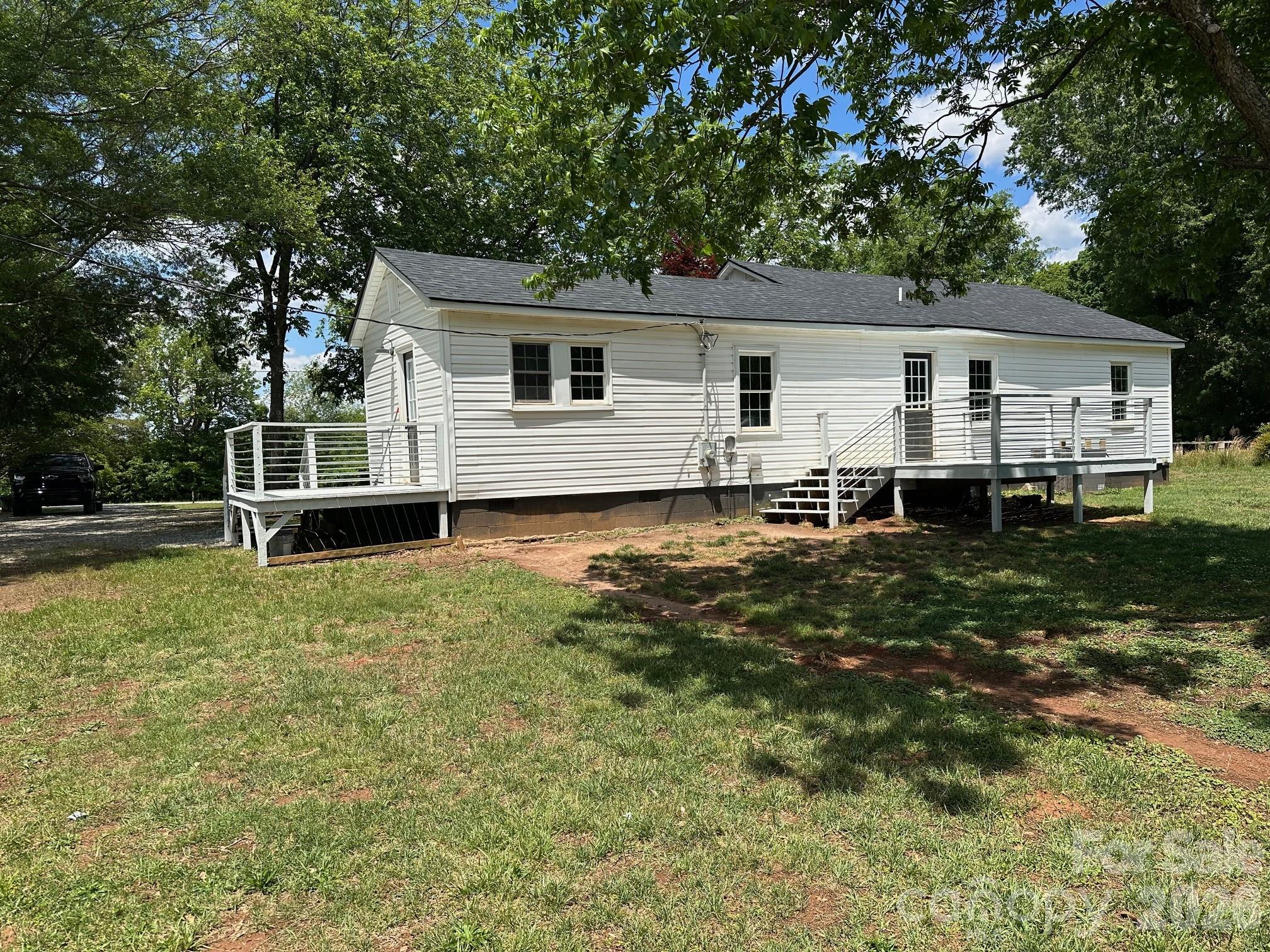 358 N Green River Road — Gaffney